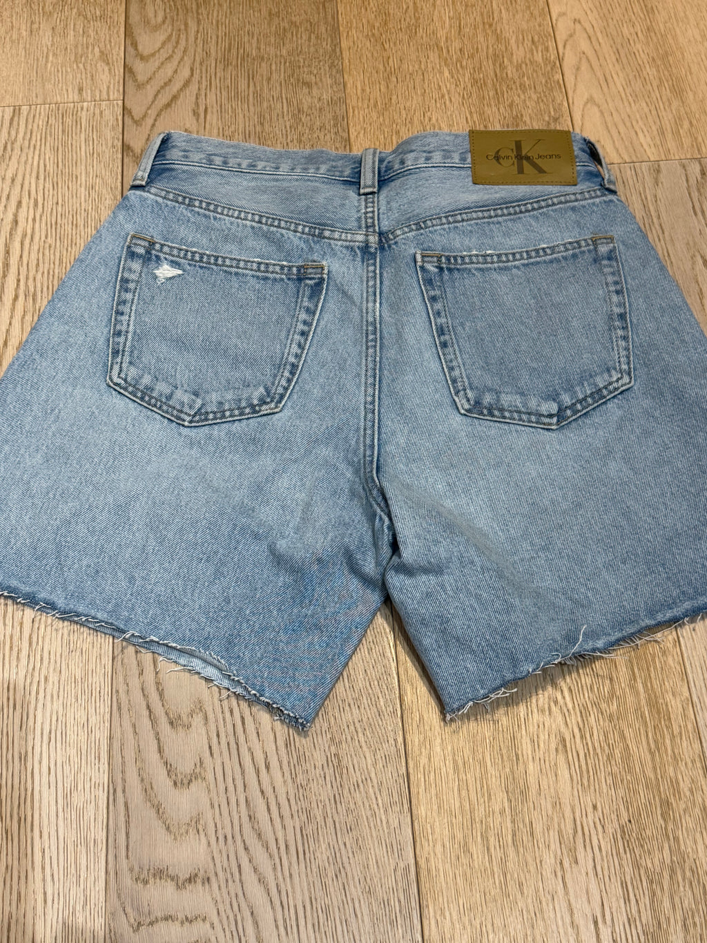 ✨ Neuf 90€ bermuda en jean Calvin Klein T38 ✨