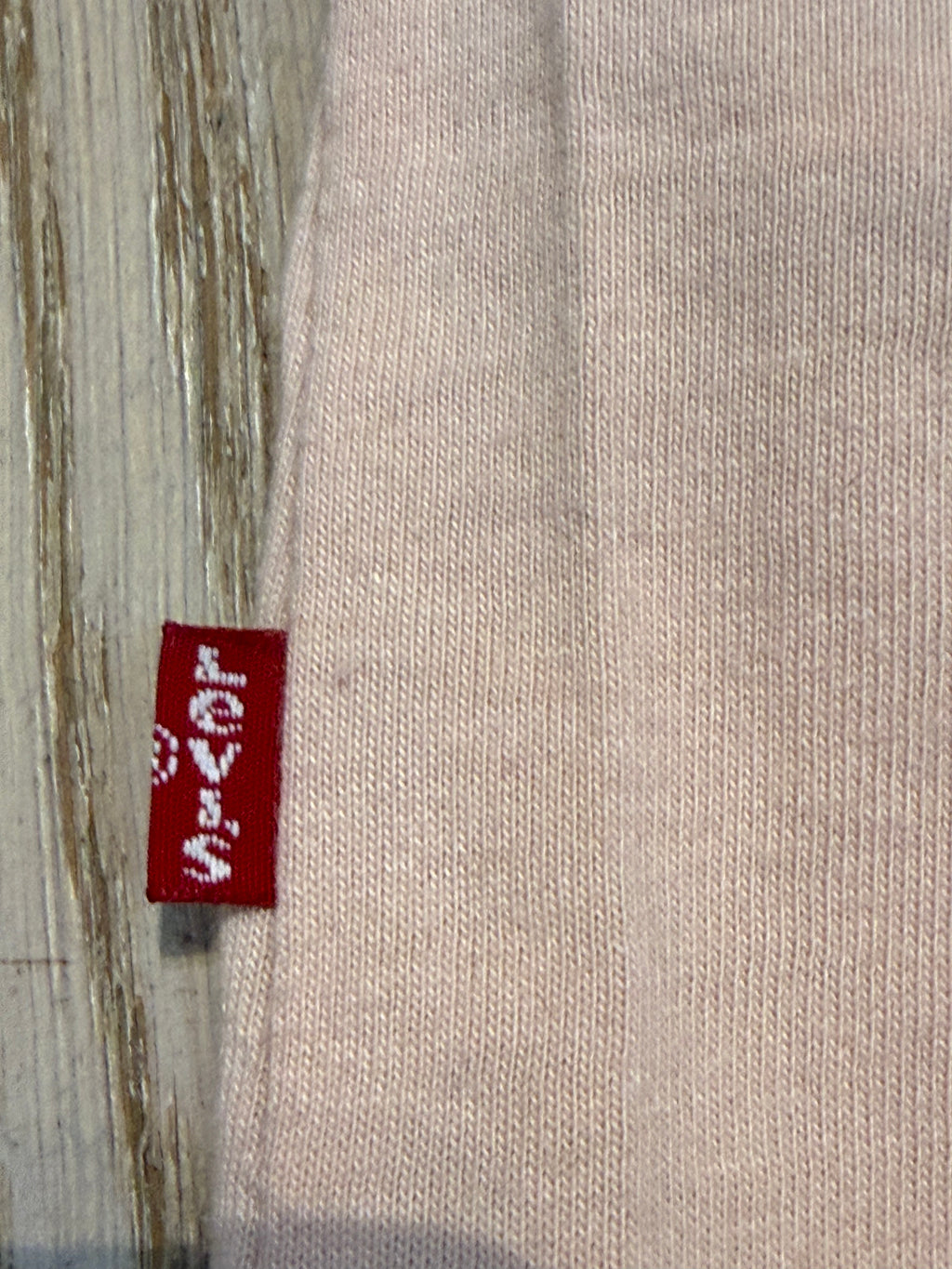✨ Levi’s t-shirt rose XS ok S ✨