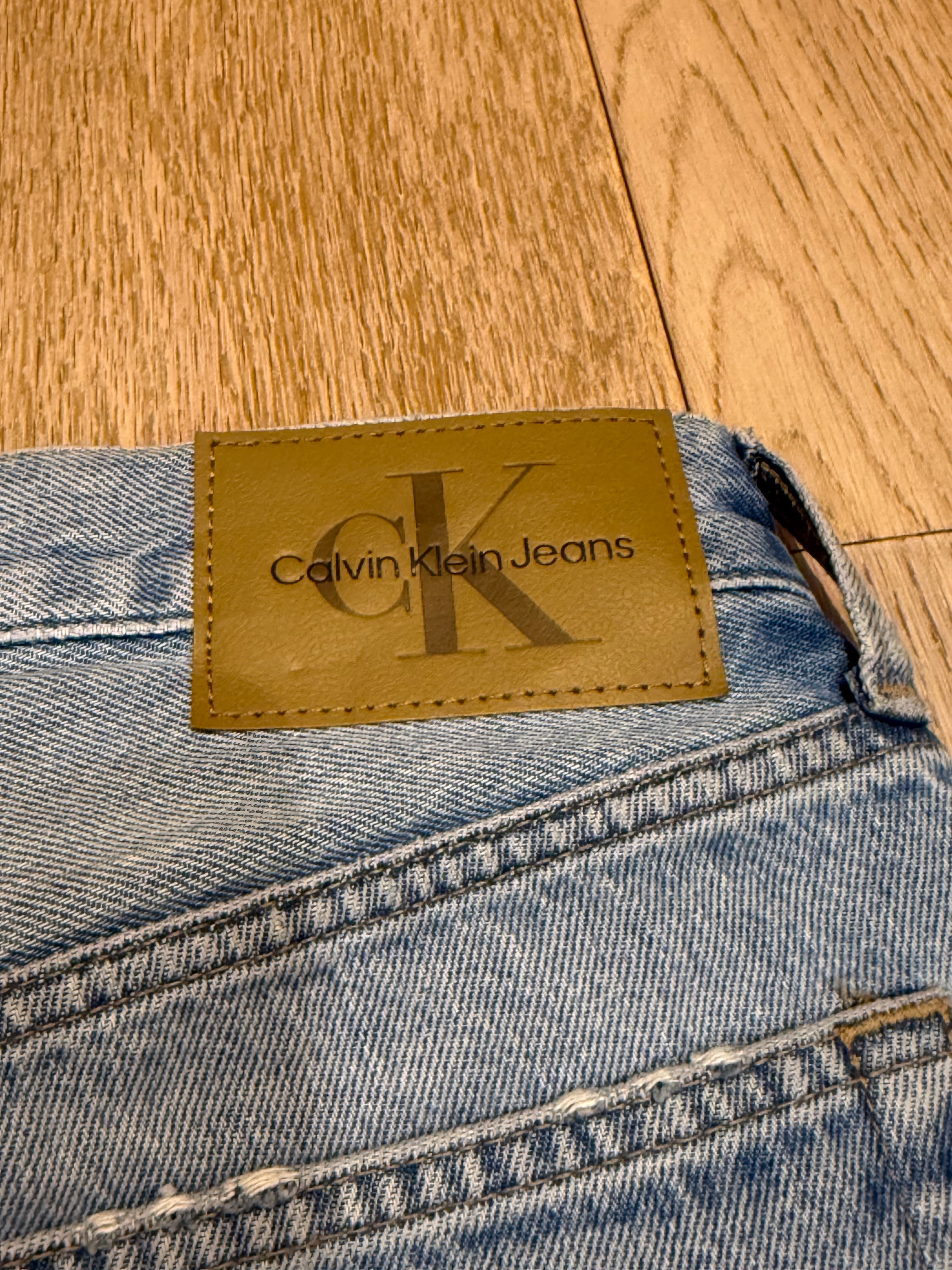 ✨ Neuf 90€ bermuda en jean Calvin Klein T38 ✨