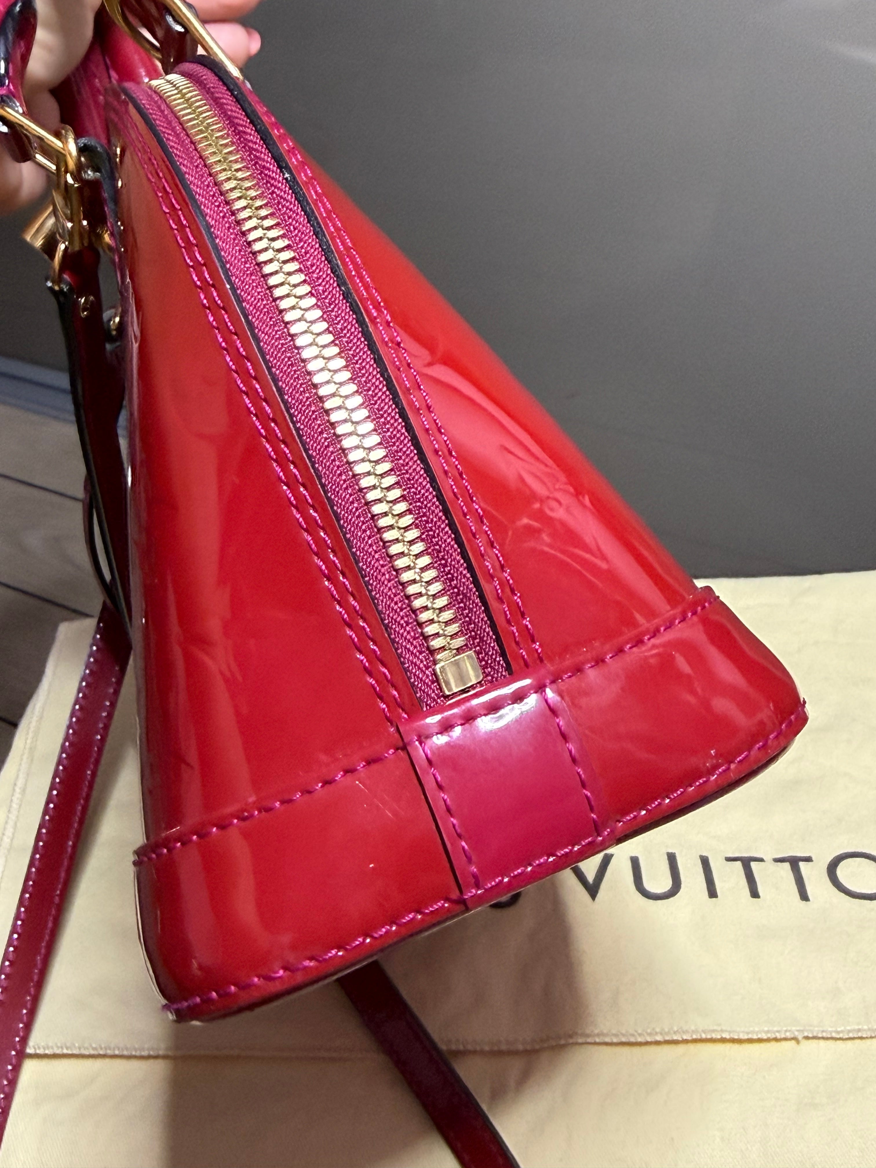 ✨ Sac Louis Vuitton Alma BB Monogram Vernis Rouge + Certificat ENTRUPY ✨