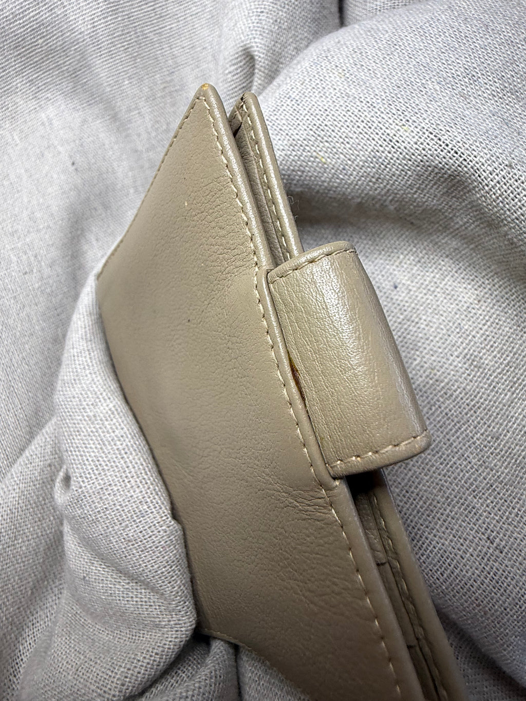✨ Christian Dior - Petit Portefeuille Grège en cuir - Mixte ✨
