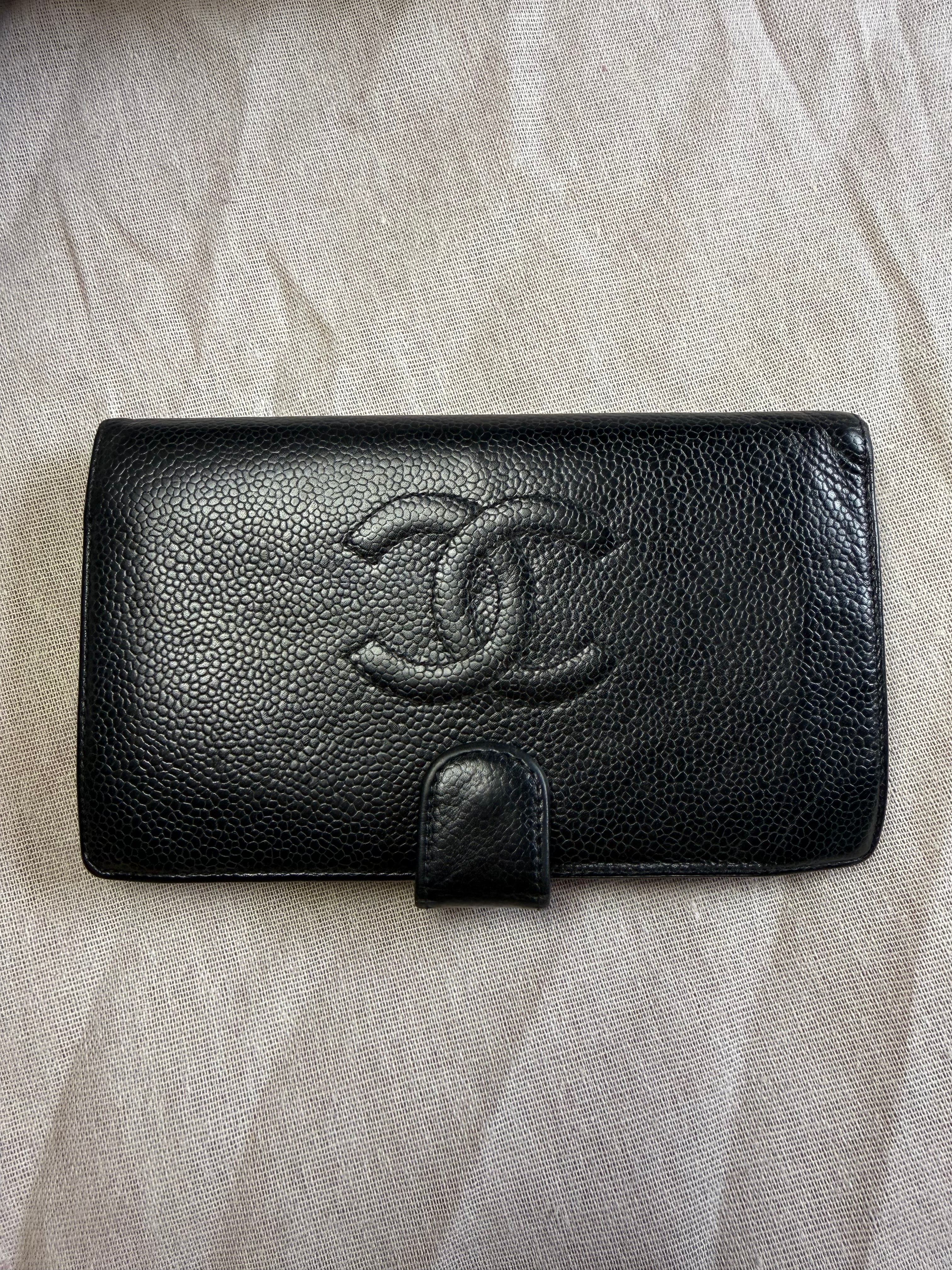 ✨ CHANEL – Grand Portefeuille CC Timeless en Cuir Caviar Noir ✨