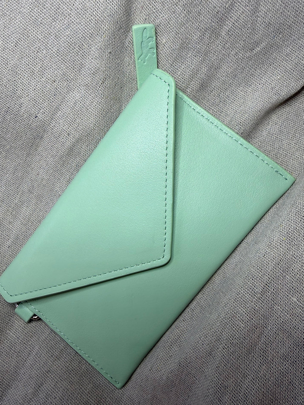 ✨Neuve 240€ Maison Kitsuné pochette cuir full set ✨