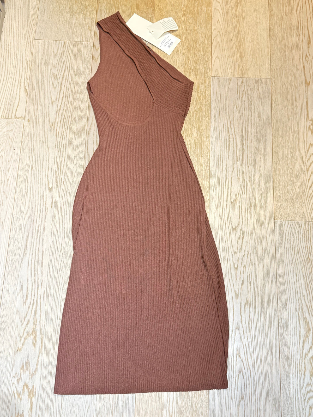 ✨ Neuve 850€! AERON robe asymétrique marron S ok M ✨
