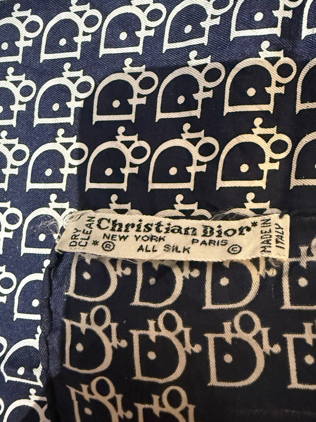✨ Carré de soie Christian Dior 45cm ✨