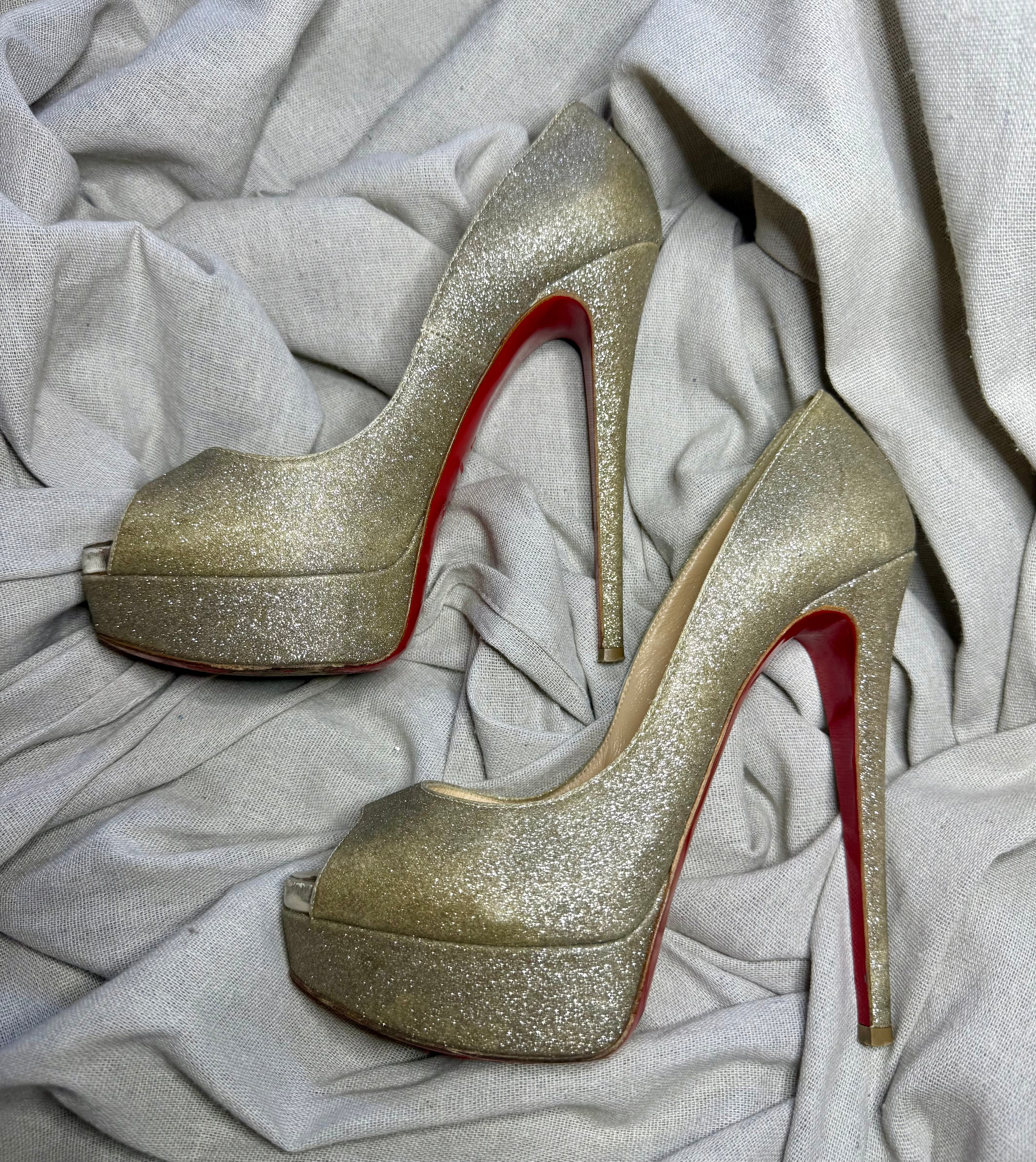 ✨ Escarpins Christian Louboutin Lady Peep Glitter Doré 37 ✨