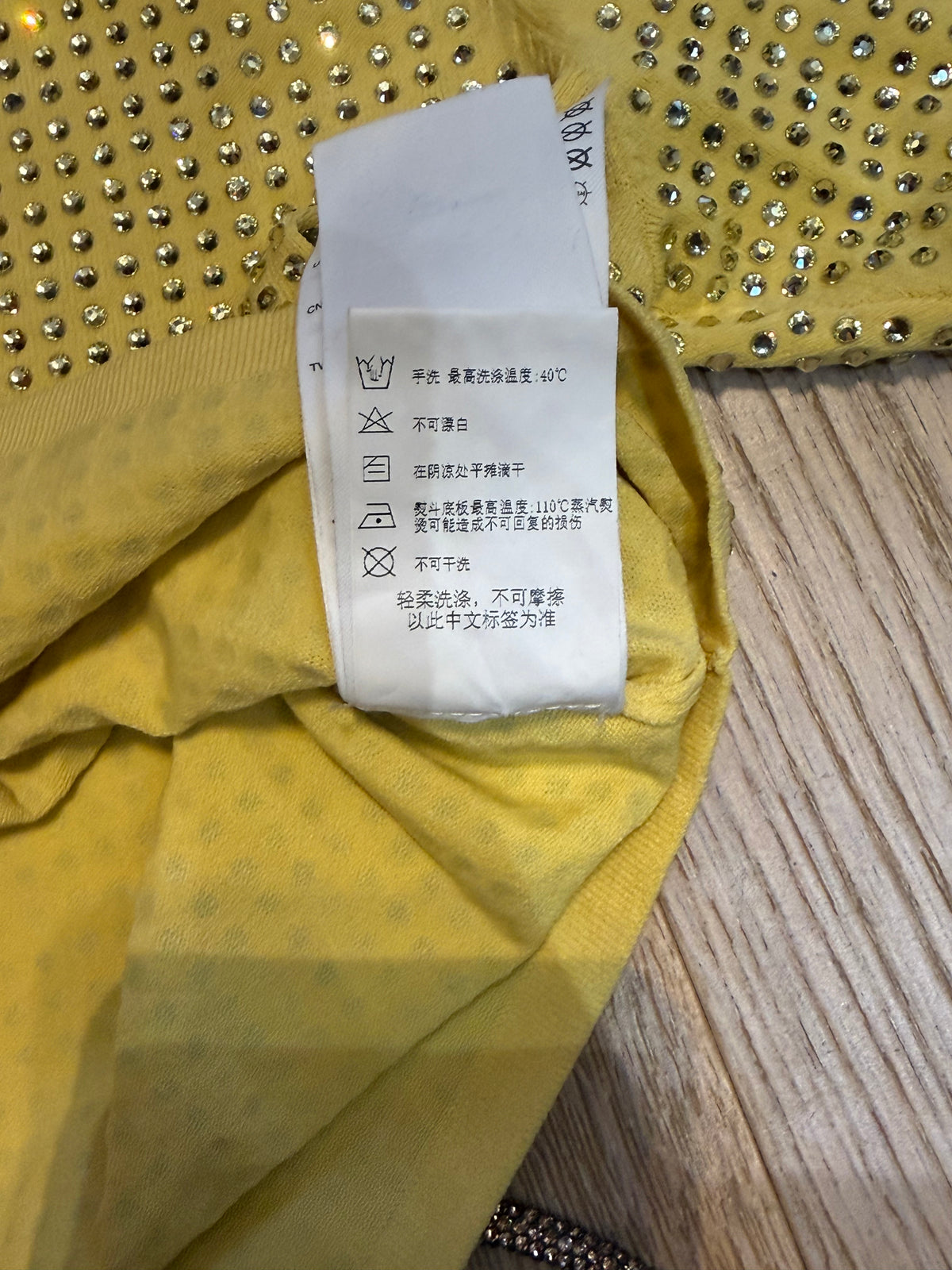 ✨ Neuf 249€ - Sandro - Crop Top Polo- jaune - Full Strass - T36 ✨