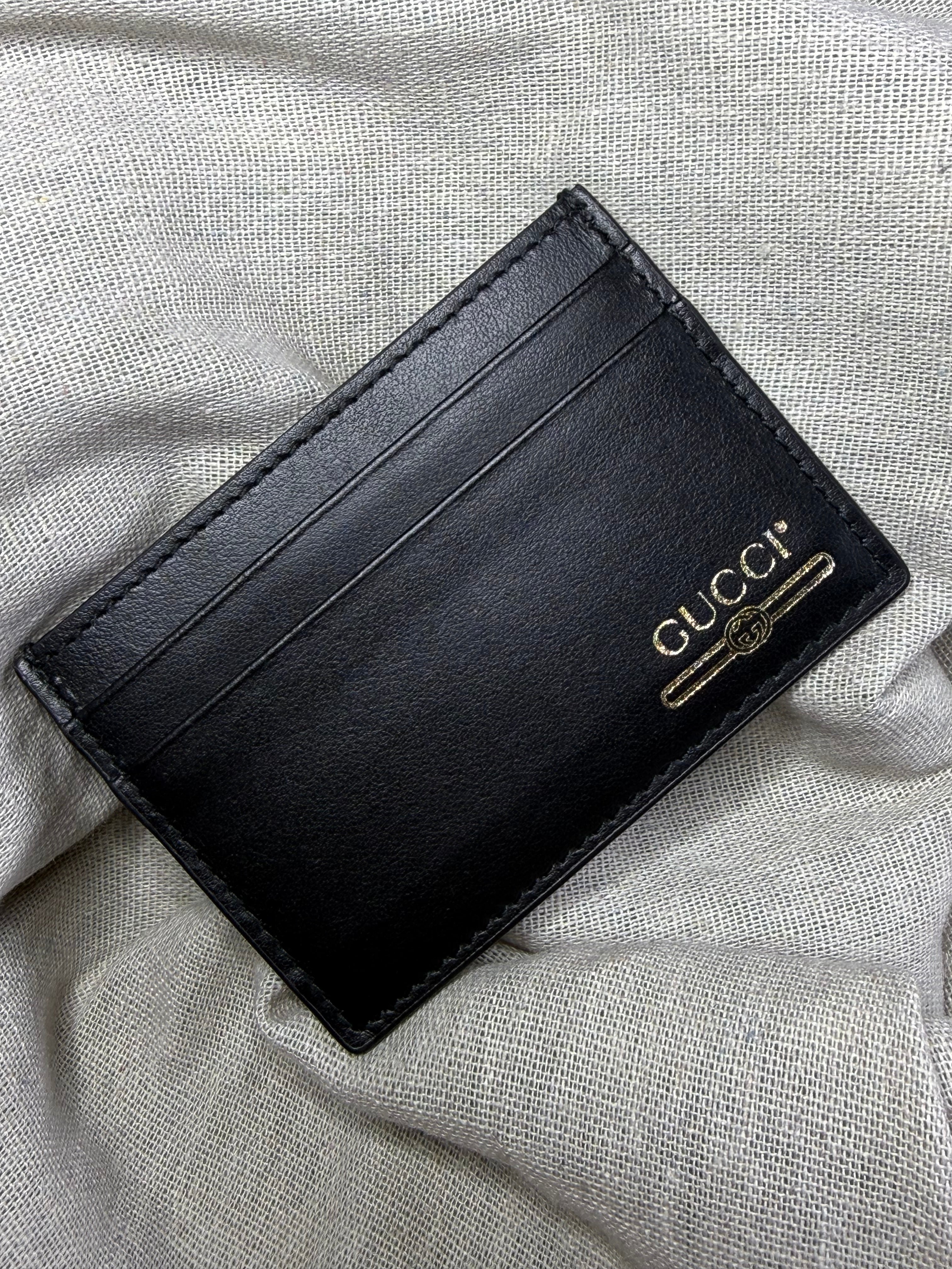 ✨ Neuf 270€ - Gucci — Porte-cartes en cuir noir ✨
