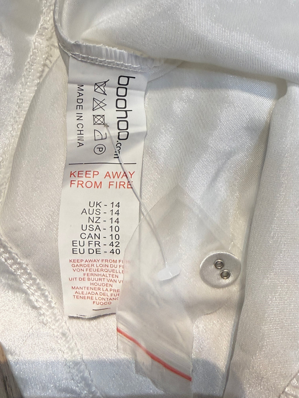 ✨ Neuf Boohoo haut de pyjama plumes et satin 38/40 ✨