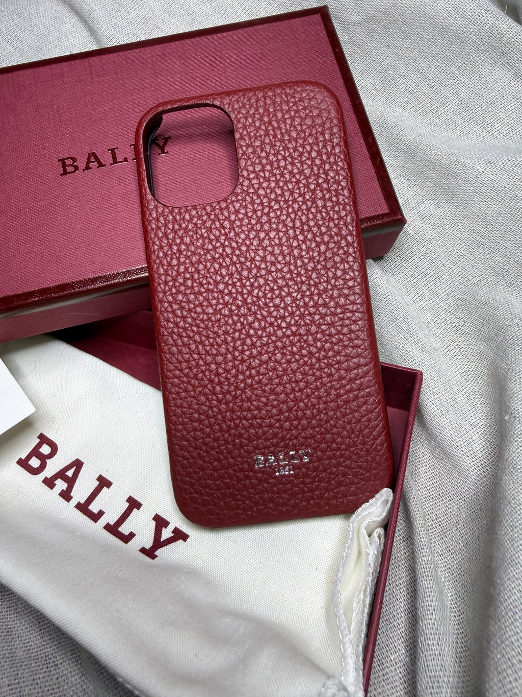 ✨ Neuve 150€ full set coque iPhone BALLY cuir ✨