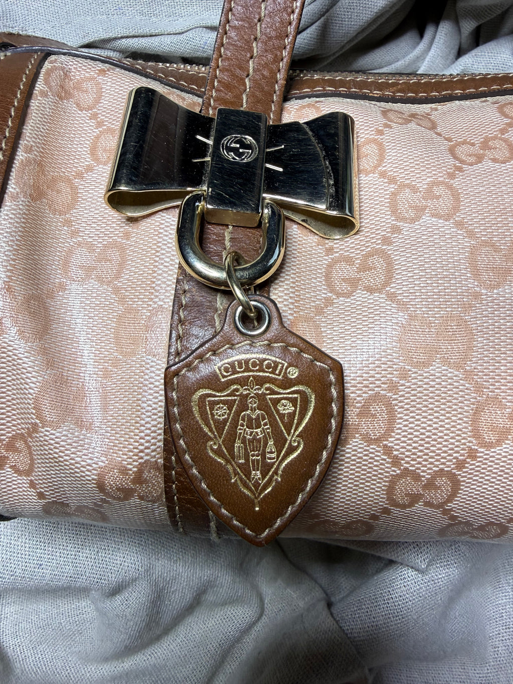 ✨ Gucci Duchessa Small Boston Bag – Vintage Y2K ✨