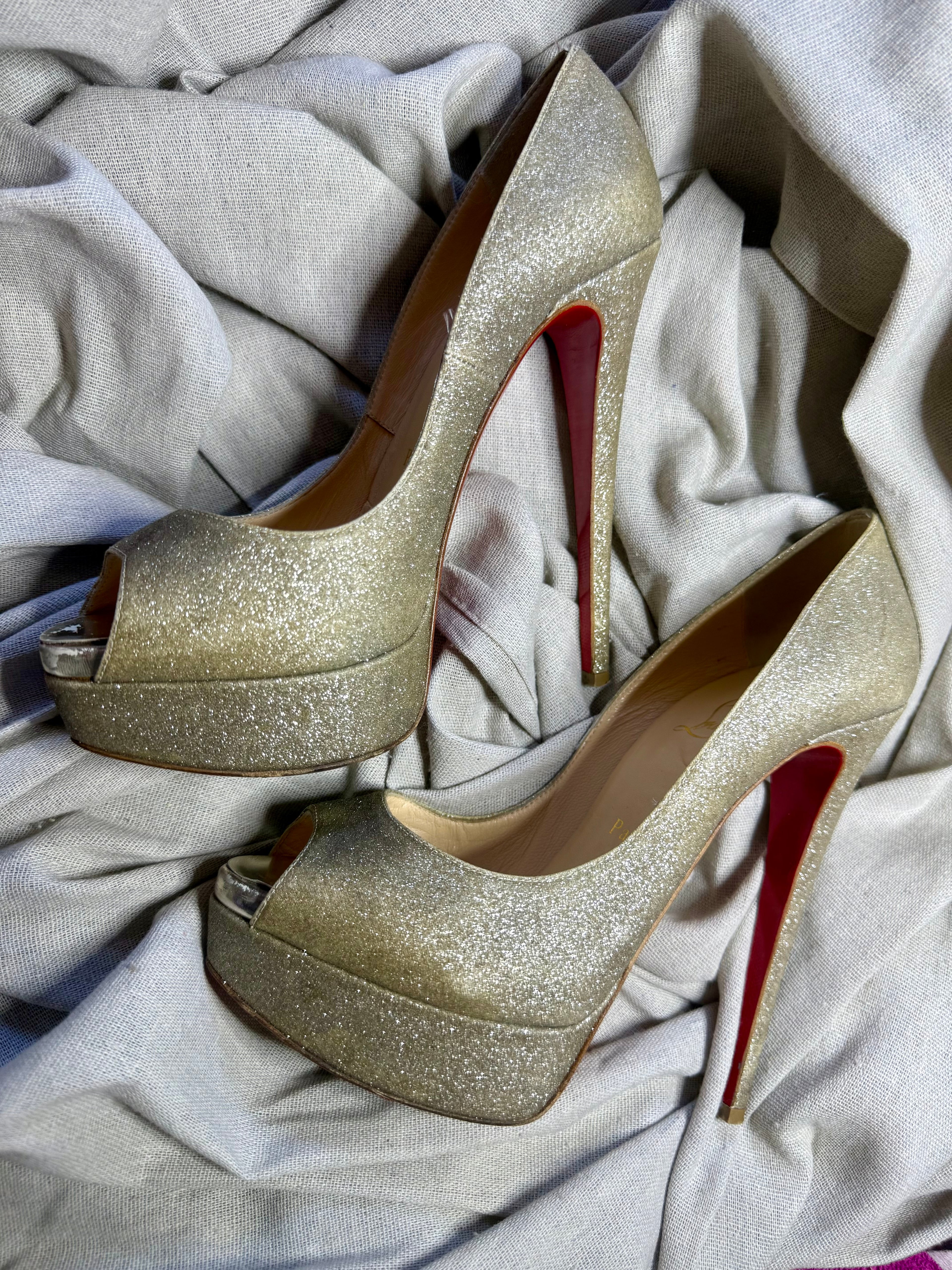 ✨ Escarpins Christian Louboutin Lady Peep Glitter Doré 37 ✨