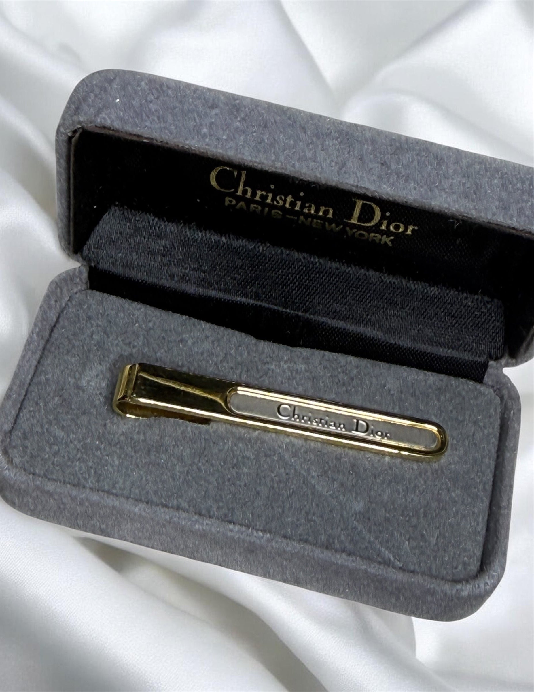 ✨ Pince à cravate avec boîte Christian Dior Vintage – Prestige & Élégance Couture ✨