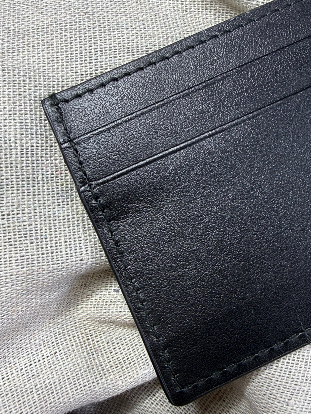 ✨ Neuf 270€ - Gucci — Porte-cartes en cuir noir ✨