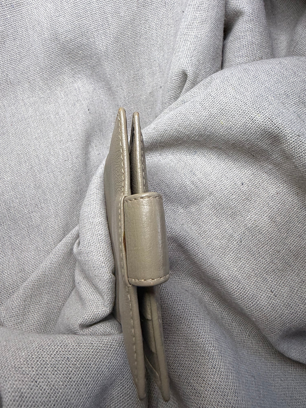 ✨ Christian Dior - Petit Portefeuille Grège en cuir - Mixte ✨