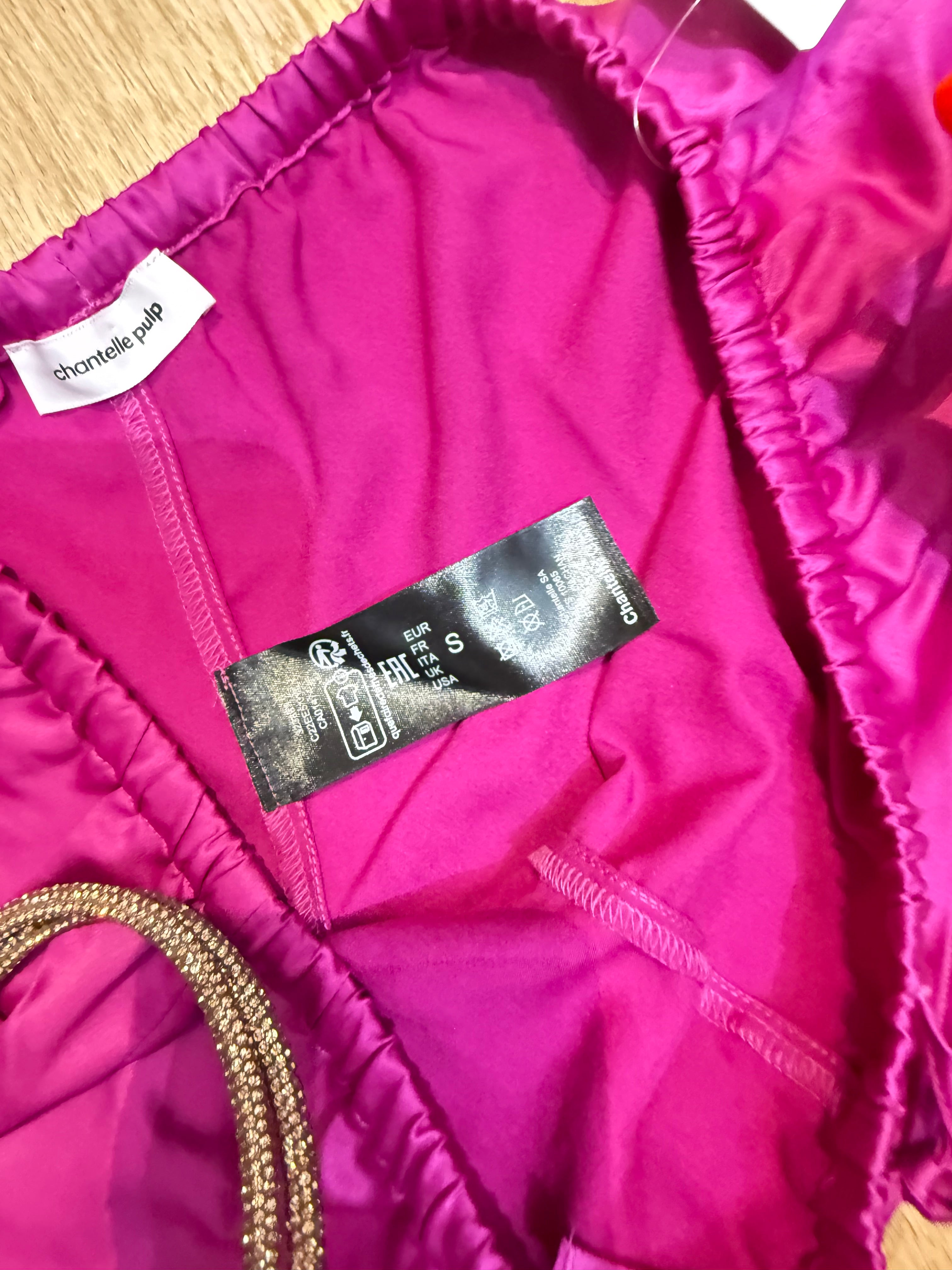 ✨ Neuf 85€ ensemble Chantelle satin fuschia ✨