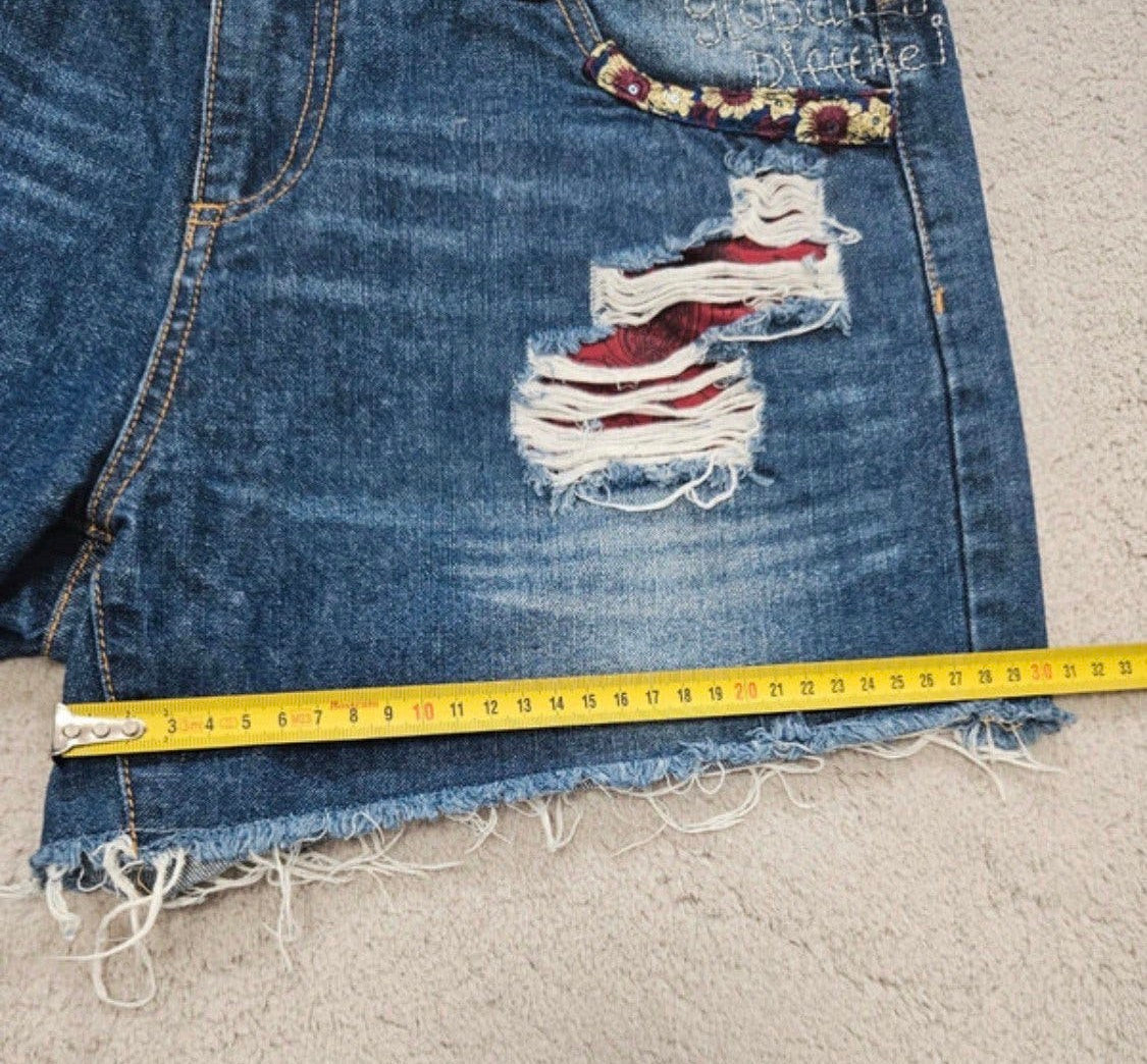 ✨ Desigual - Short en jean - Broderies & Details - T40 ok 42✨