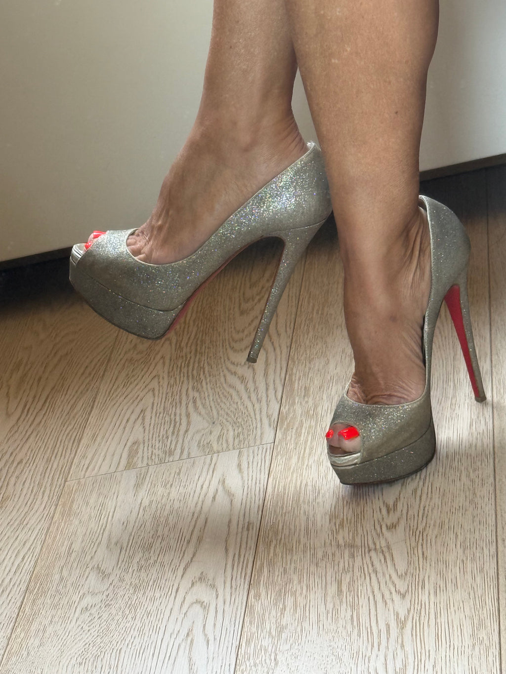 ✨ Escarpins Christian Louboutin Lady Peep Glitter Doré 37 ✨