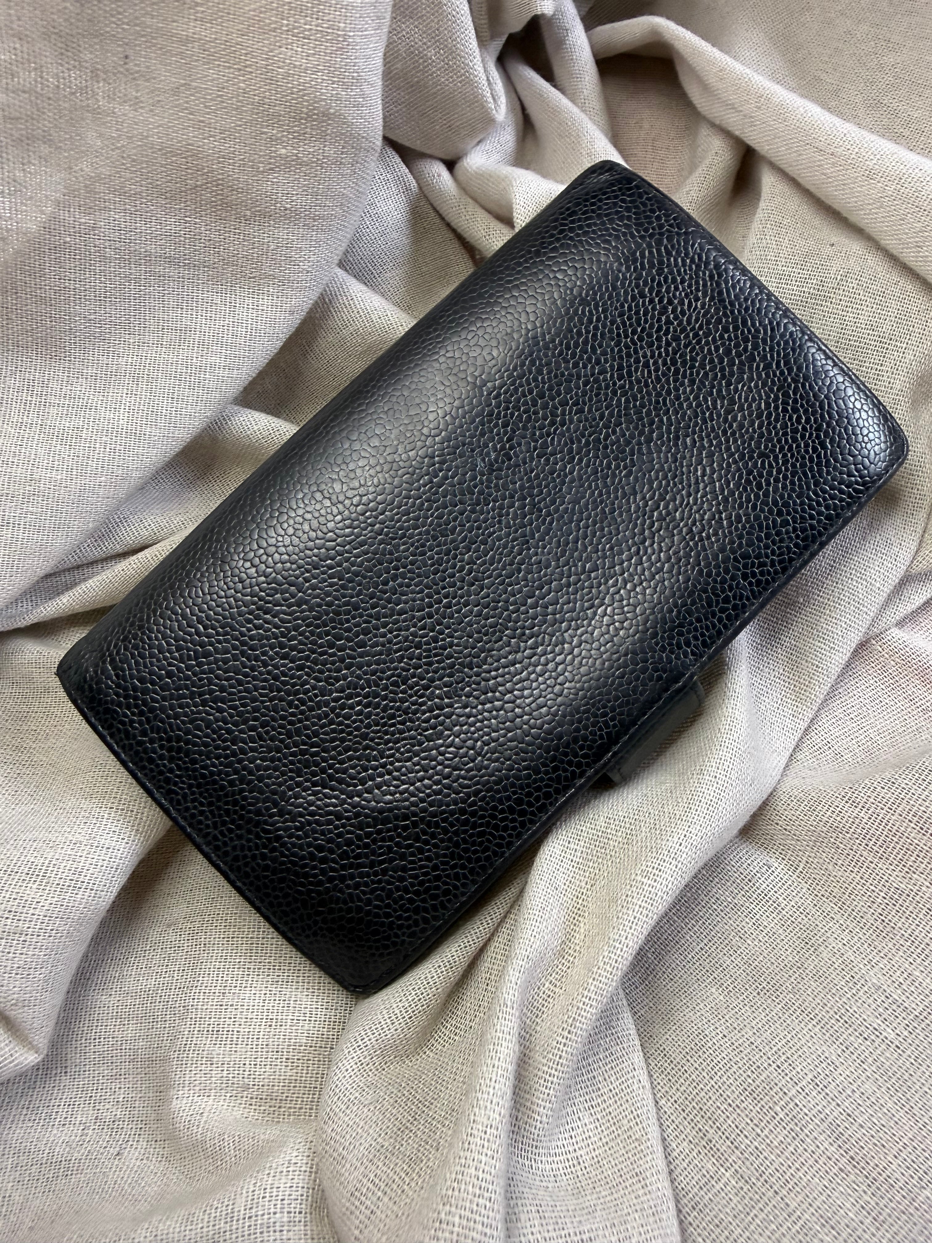 ✨ CHANEL – Grand Portefeuille CC Timeless en Cuir Caviar Noir ✨