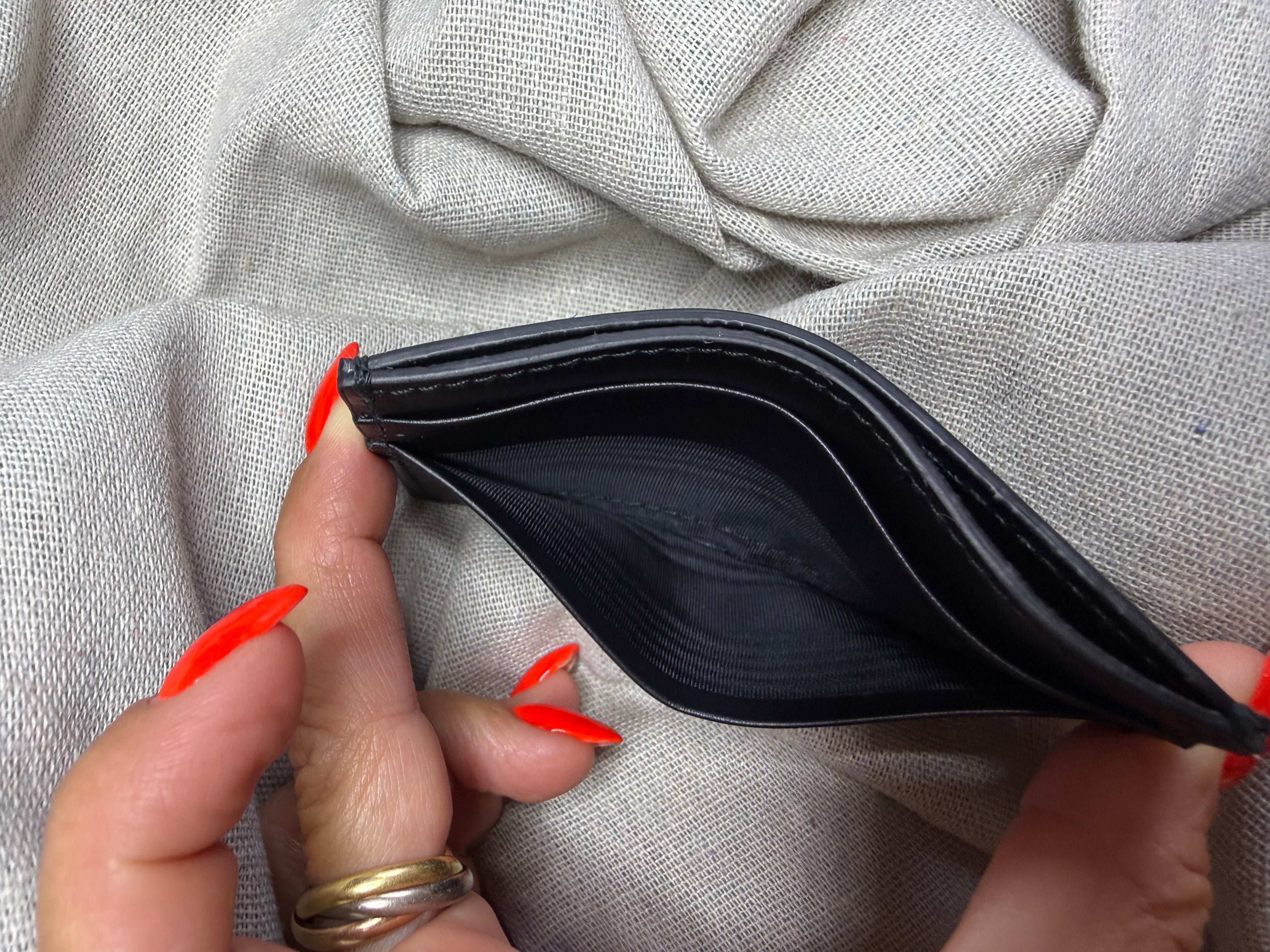 ✨ Neuf 270€ - Gucci — Porte-cartes en cuir noir ✨