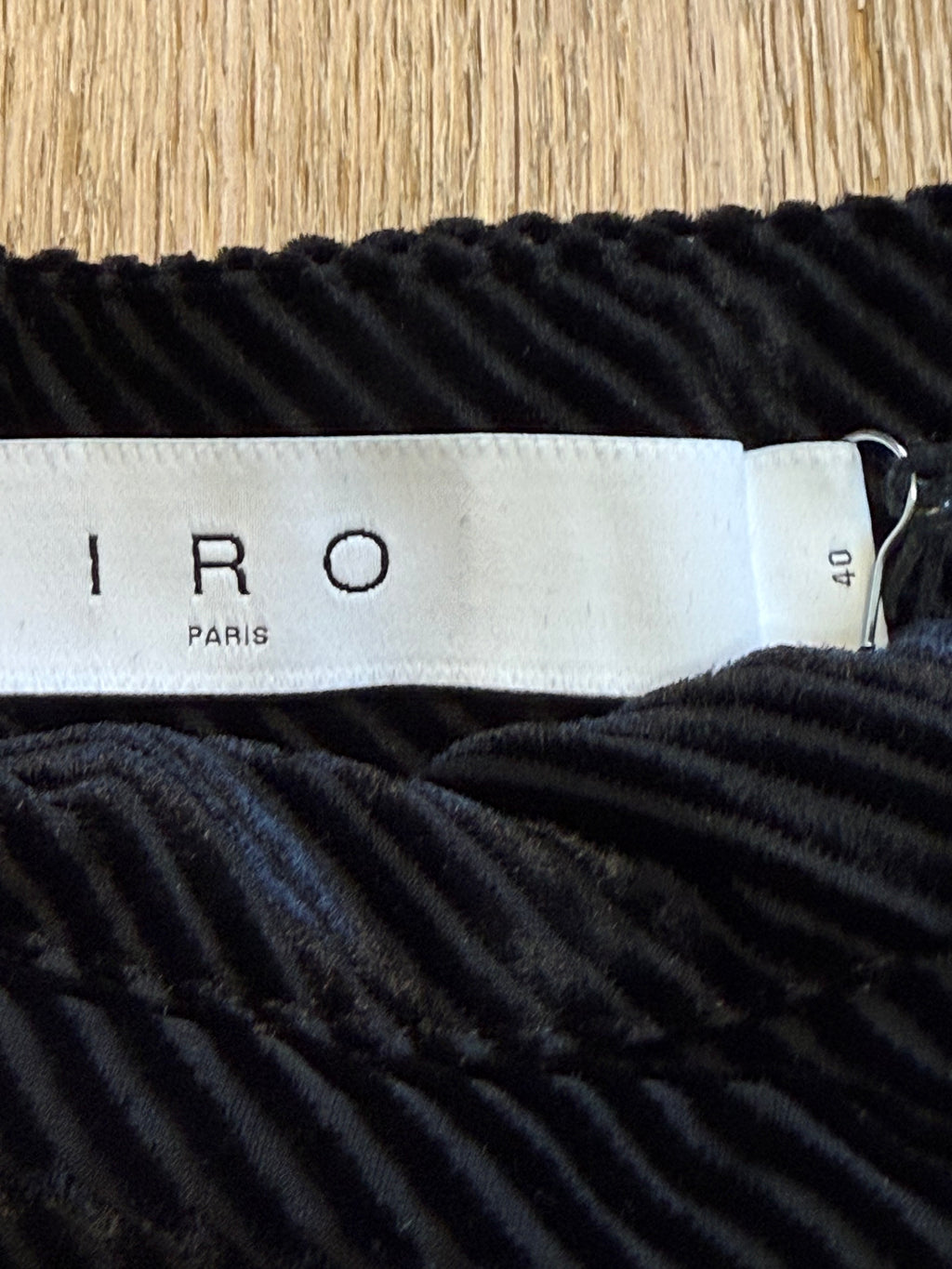 ✨ Neuve 365€ - IRO - jupe velours noir asymétrique - T40 L ✨