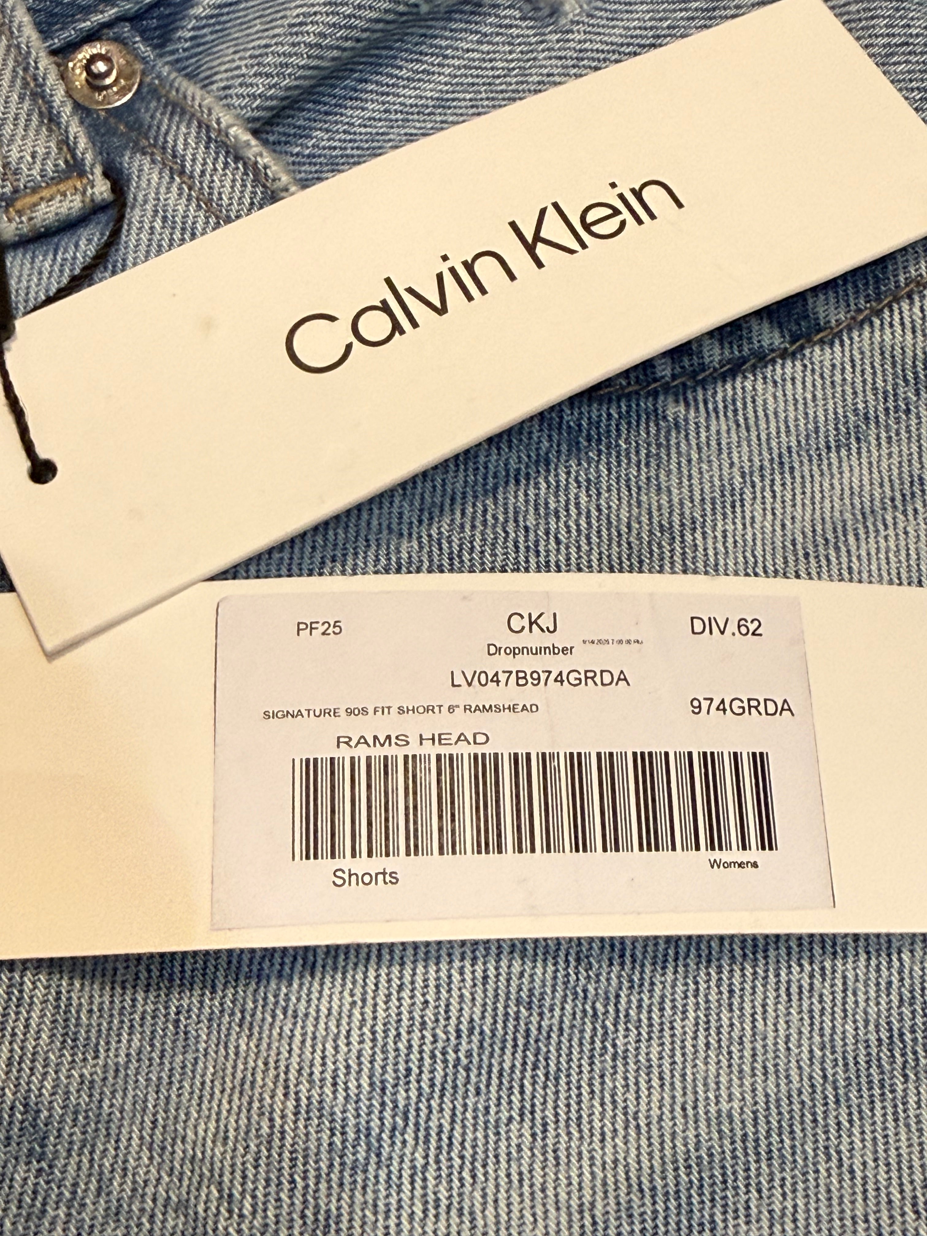 ✨ Neuf 90€ bermuda en jean Calvin Klein T38 ✨