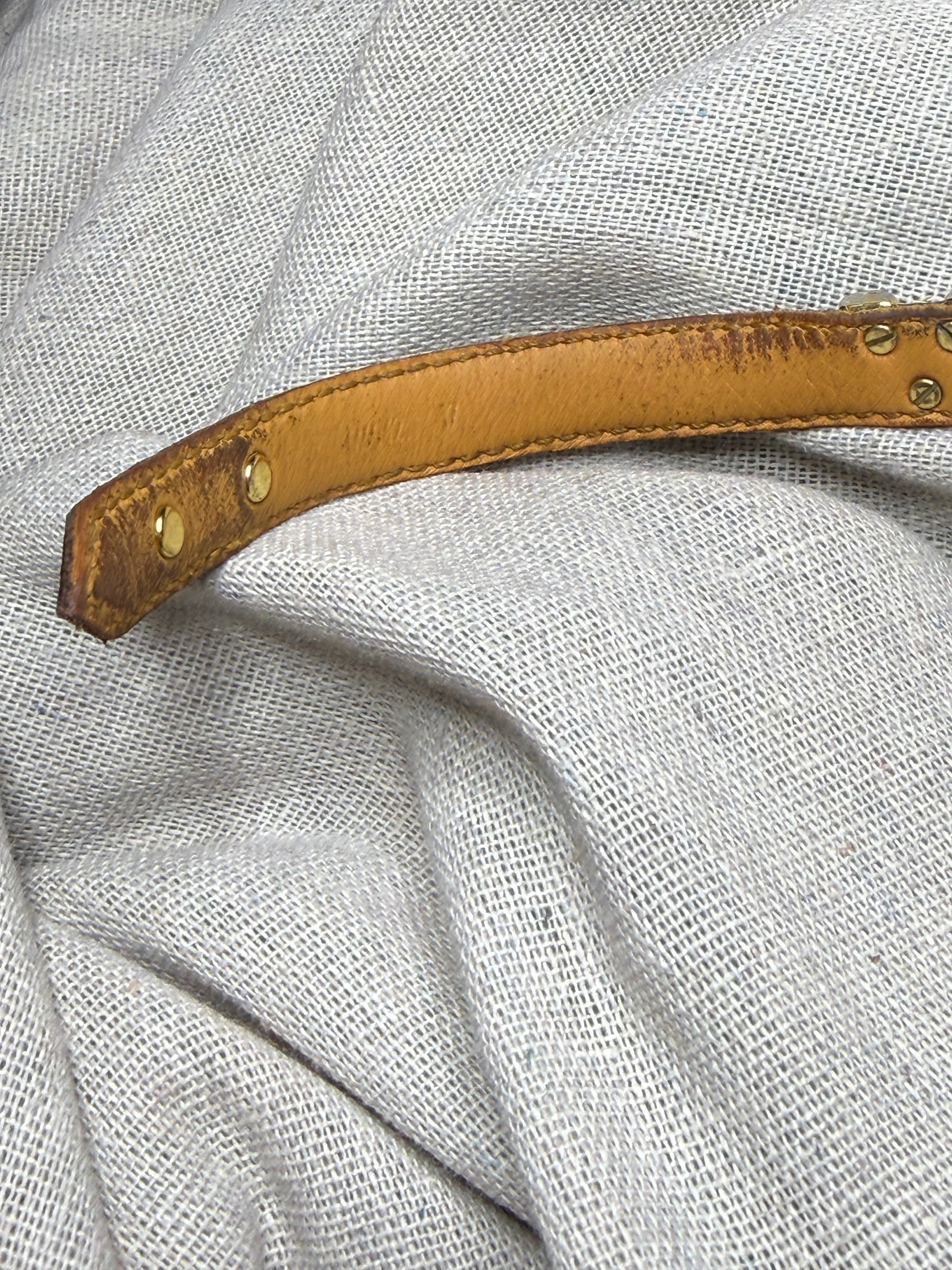 ✨ Iconique Bracelet Louis Vuitton « Essential V » — Full Set ✨
