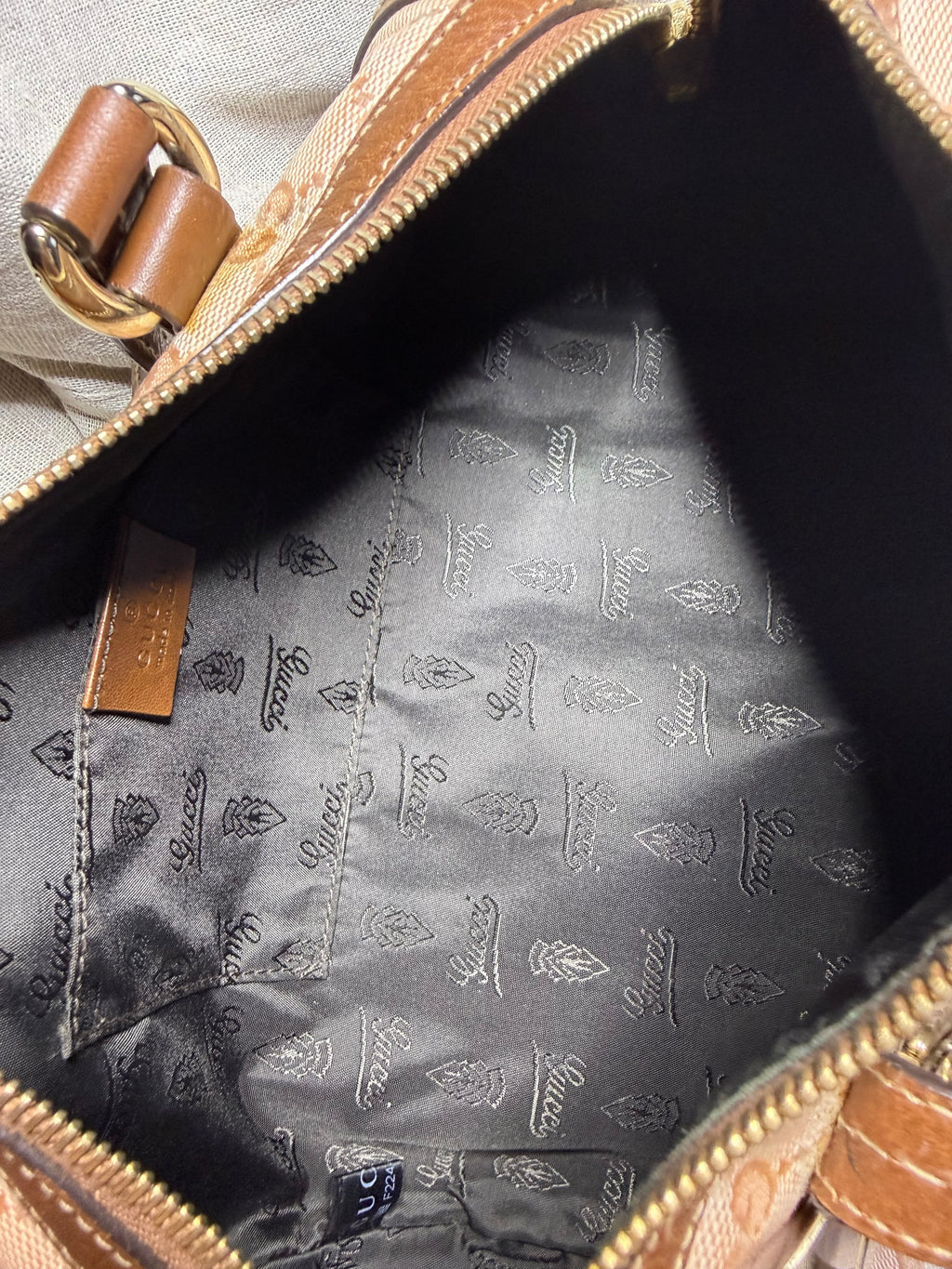✨ Gucci Duchessa Small Boston Bag – Vintage Y2K ✨