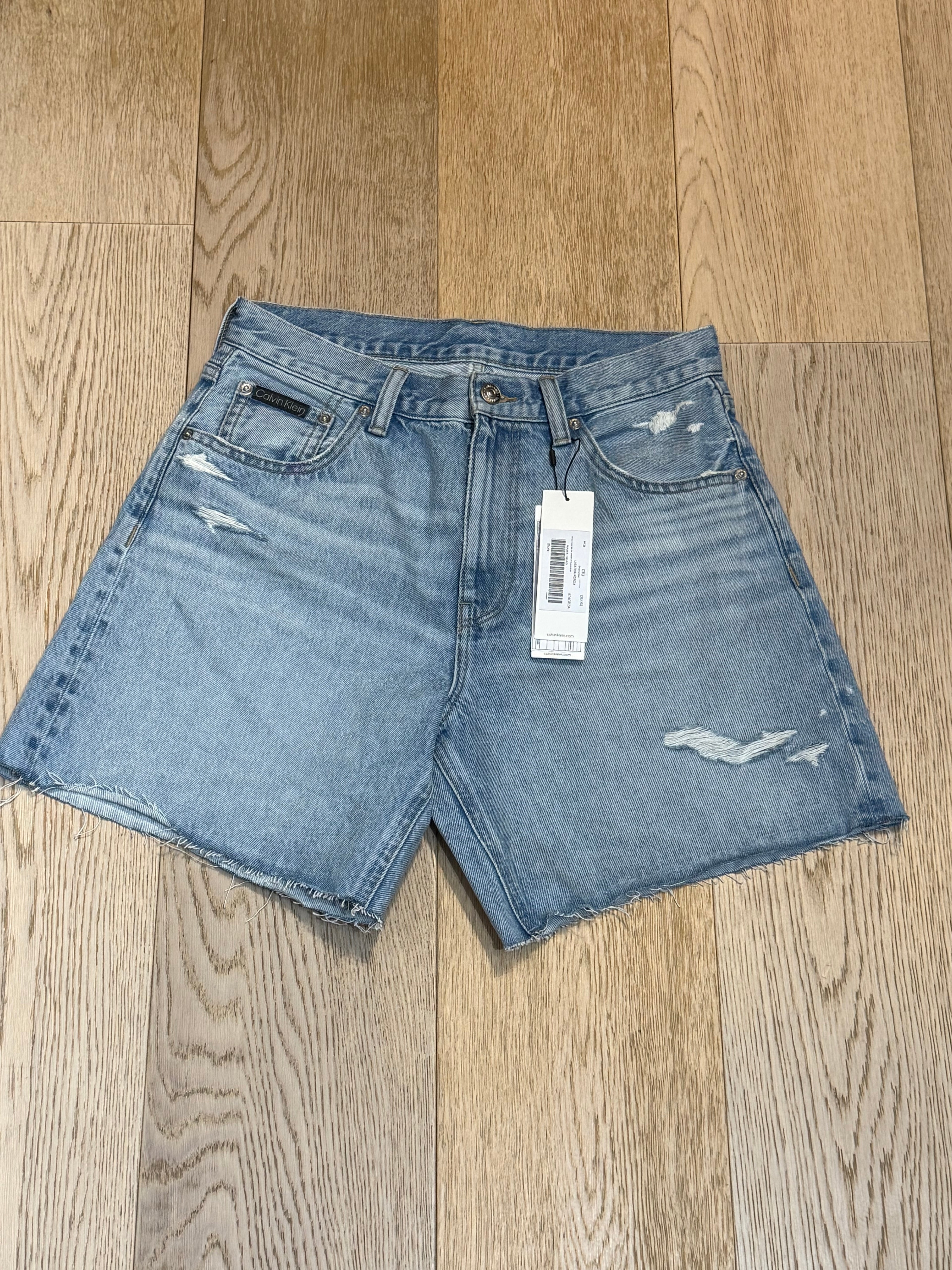 ✨ Neuf 90€ bermuda en jean Calvin Klein T38 ✨
