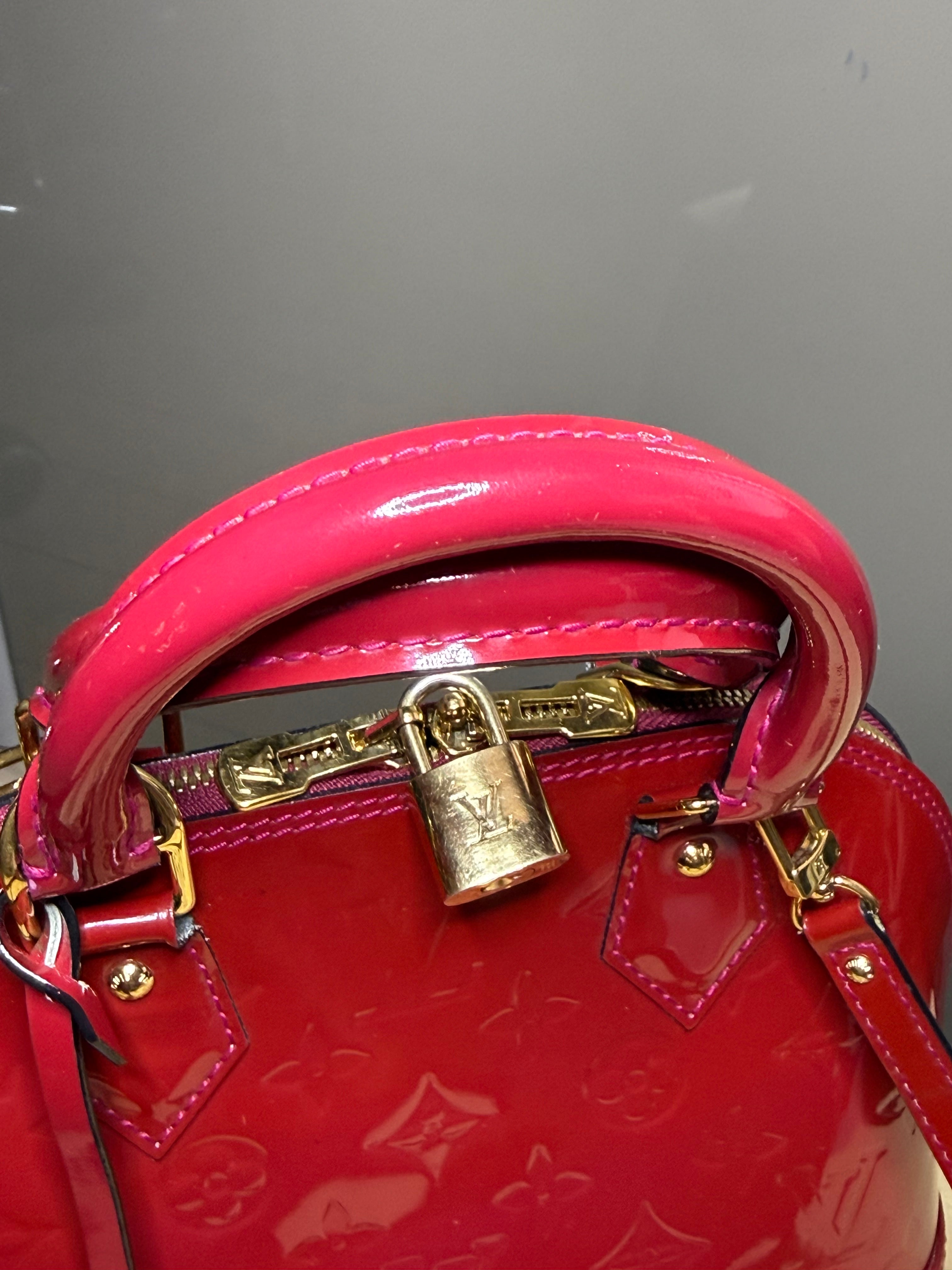 ✨ Sac Louis Vuitton Alma BB Monogram Vernis Rouge + Certificat ENTRUPY ✨