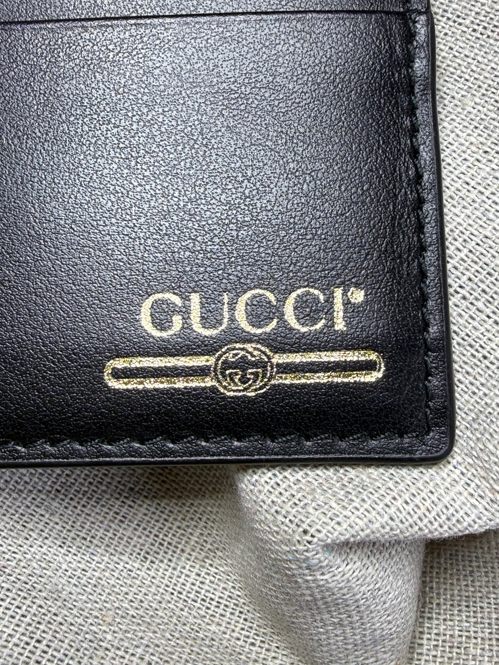 ✨ Neuf 270€ - Gucci — Porte-cartes en cuir noir ✨