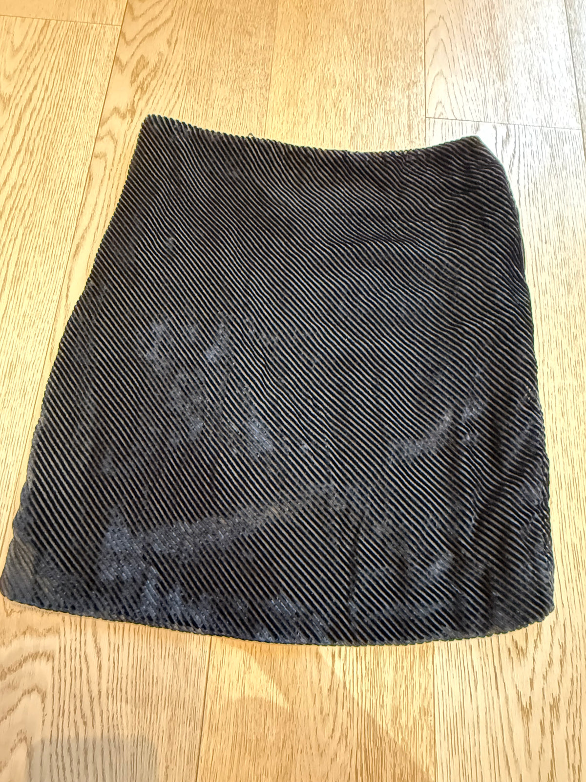 ✨ Neuve 365€ - IRO - jupe velours noir asymétrique - T40 L ✨