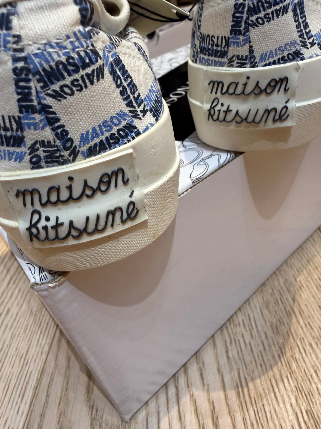 ✨ Neuves 225€ Maison Kitsuné T37 Exceptionelles ✨