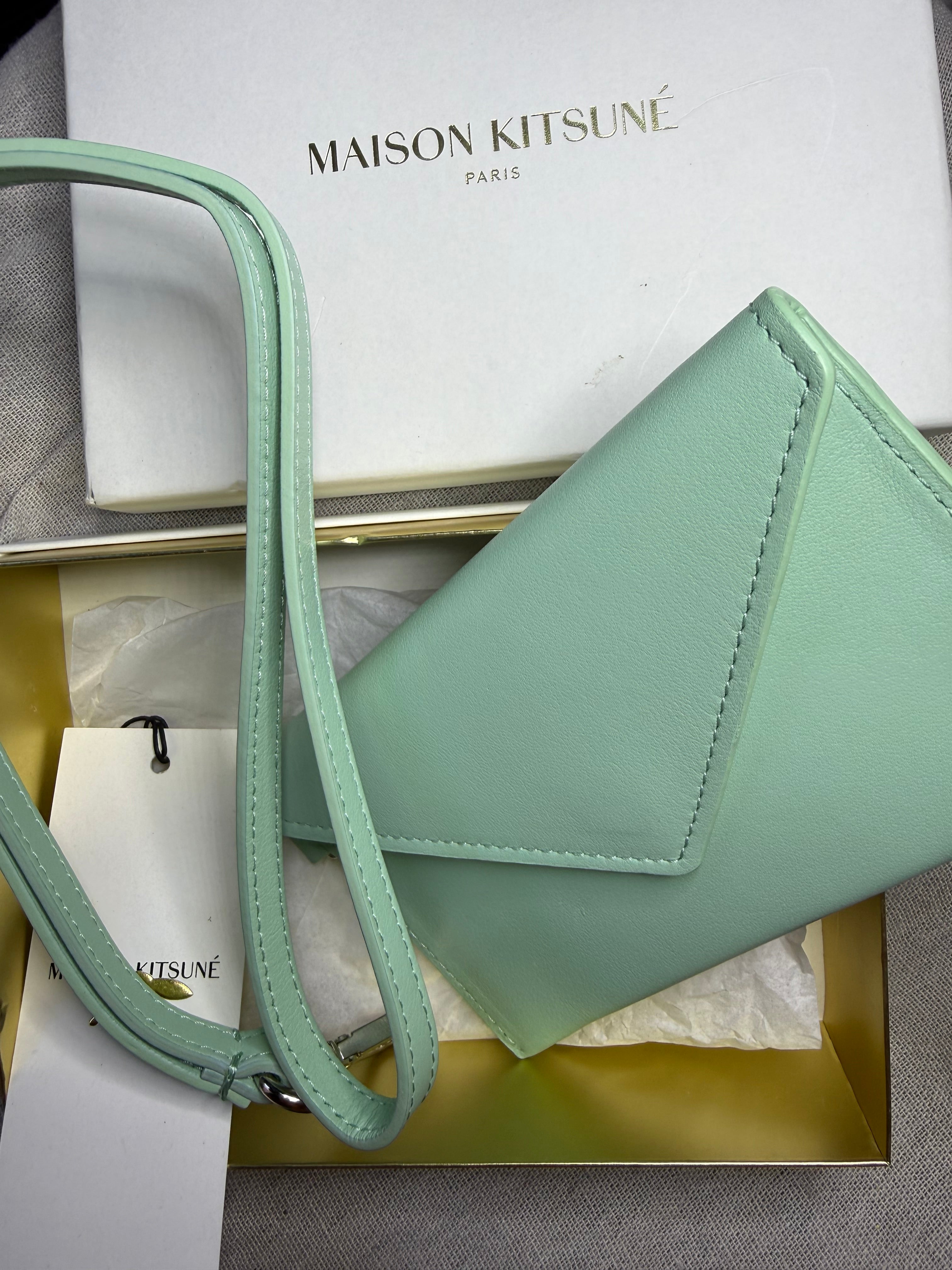 ✨Neuve 240€ Maison Kitsuné pochette cuir full set ✨