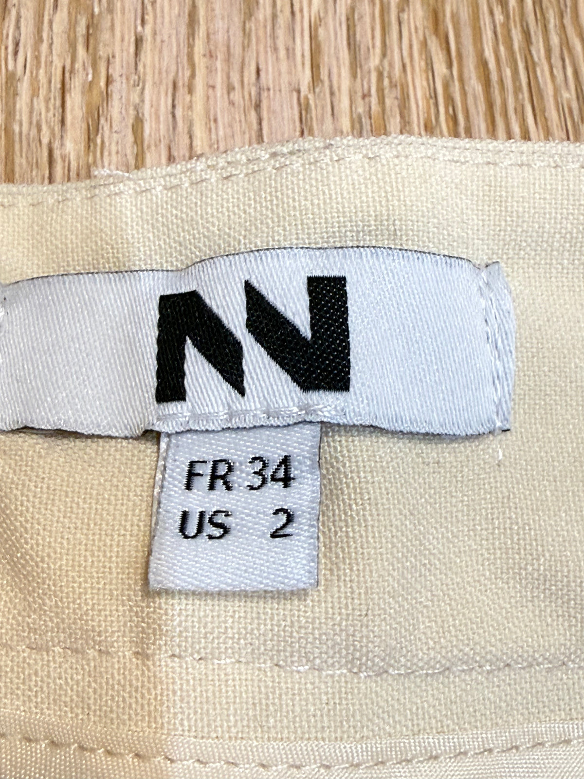 ✨ Neuf 20€ - Jenyfer - short beige - 36/38✨