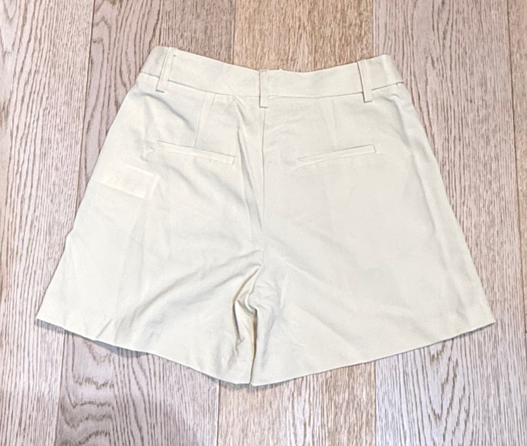 ✨ Neuf 20€ - Jenyfer - short beige - 36/38✨
