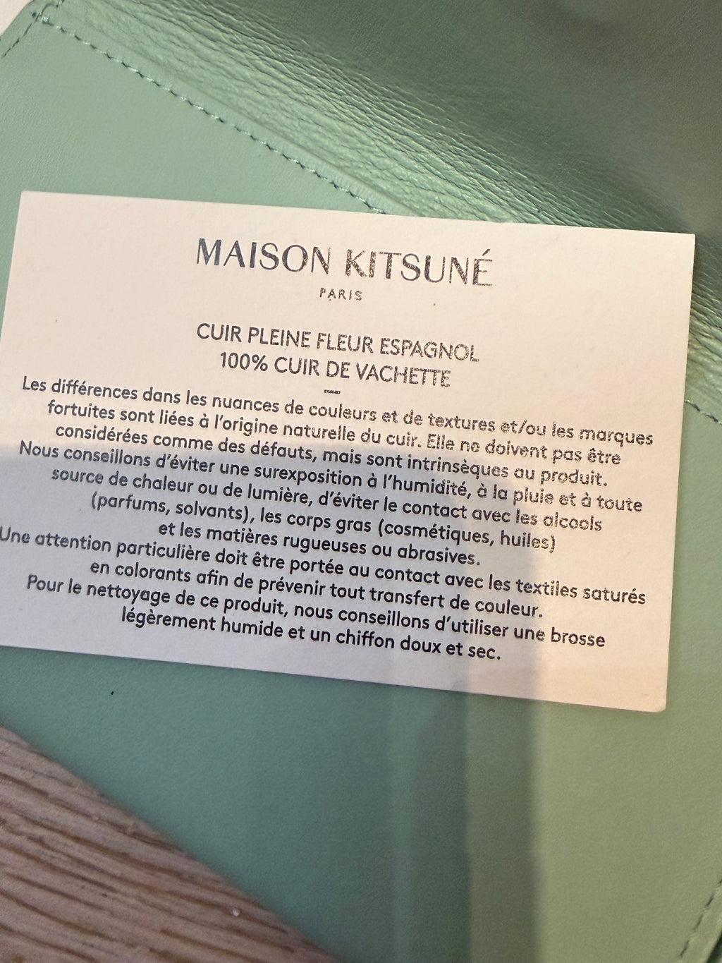 ✨Neuve 240€ Maison Kitsuné pochette cuir full set ✨