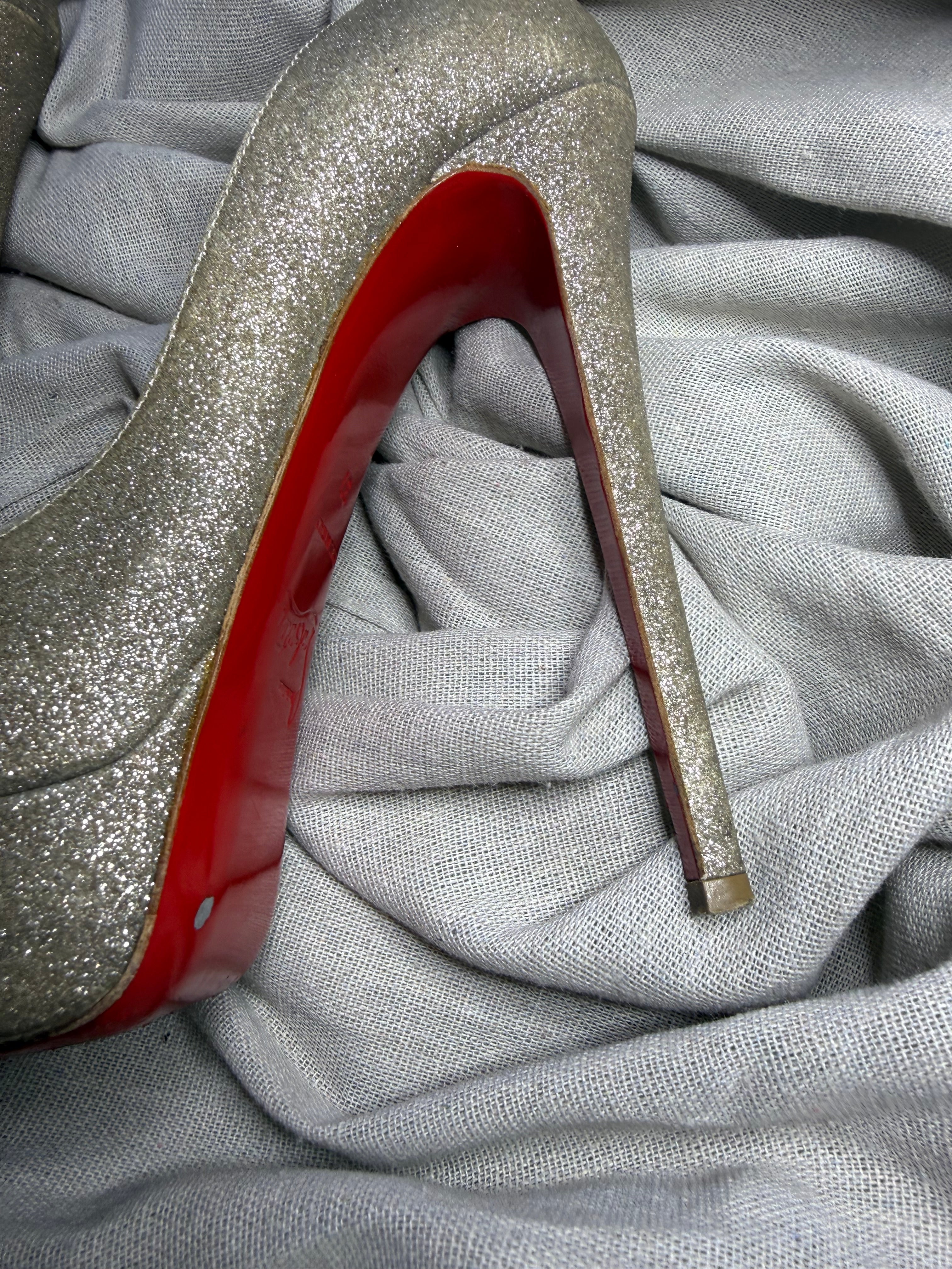 ✨ Escarpins Christian Louboutin Lady Peep Glitter Doré 37 ✨