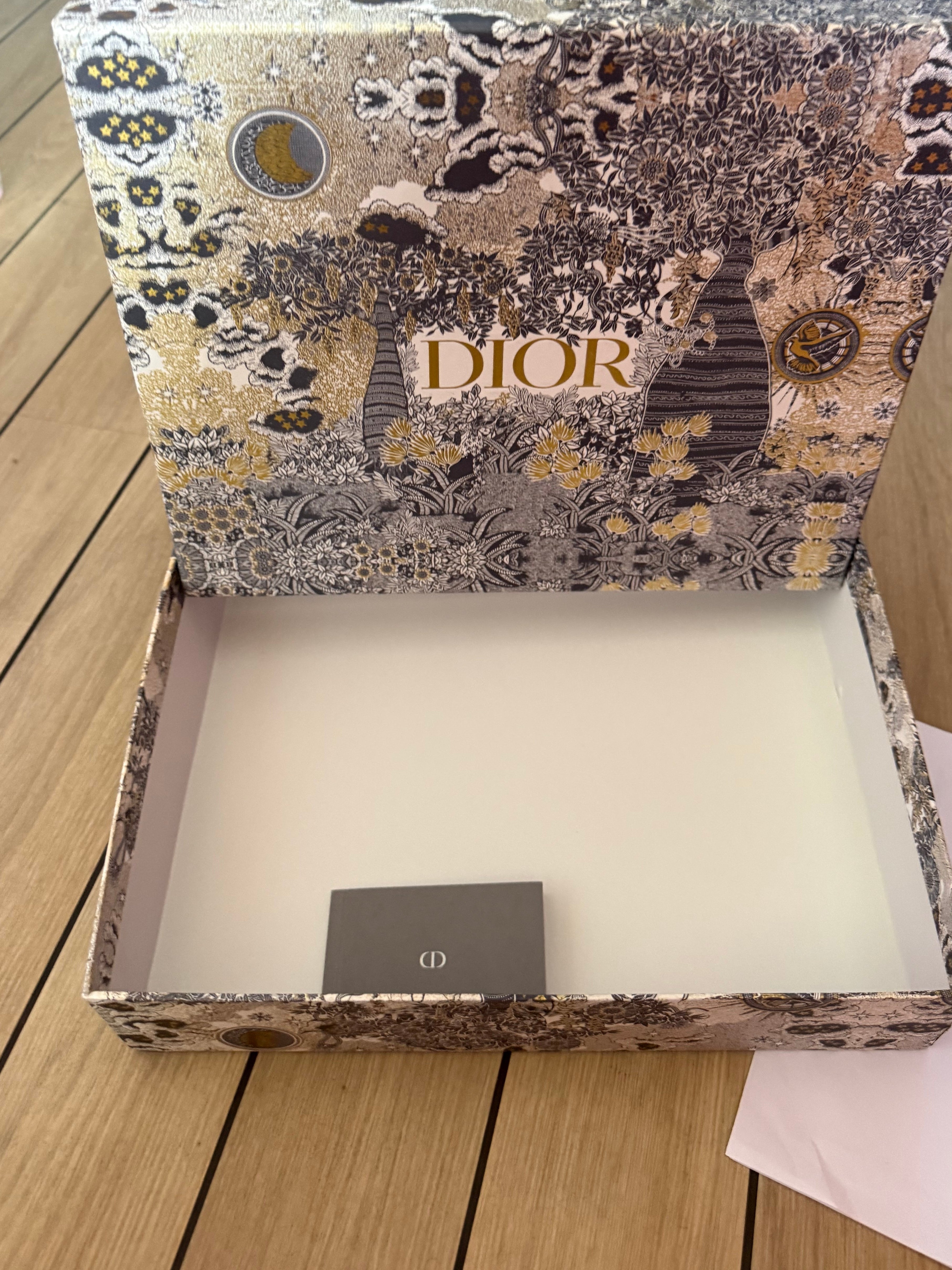 ✨Neuf 2400€ Christian Dior mini Tote édition Limitée full set ✨