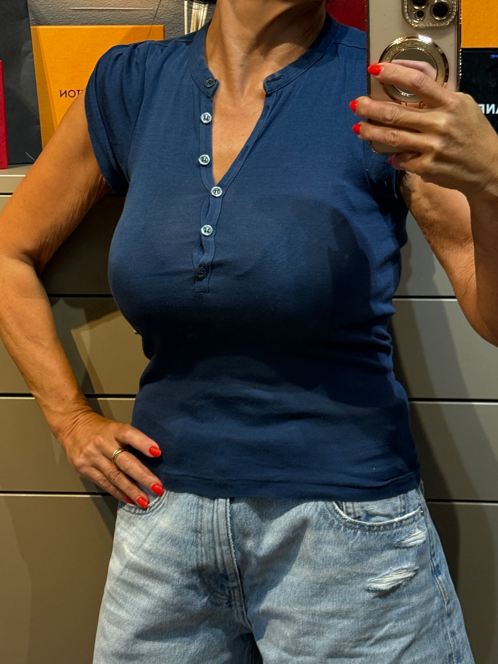 ✨ T-shirt col tunisien Vanessa Bruno – Bleu Marine – Taille 2 (38) ✨