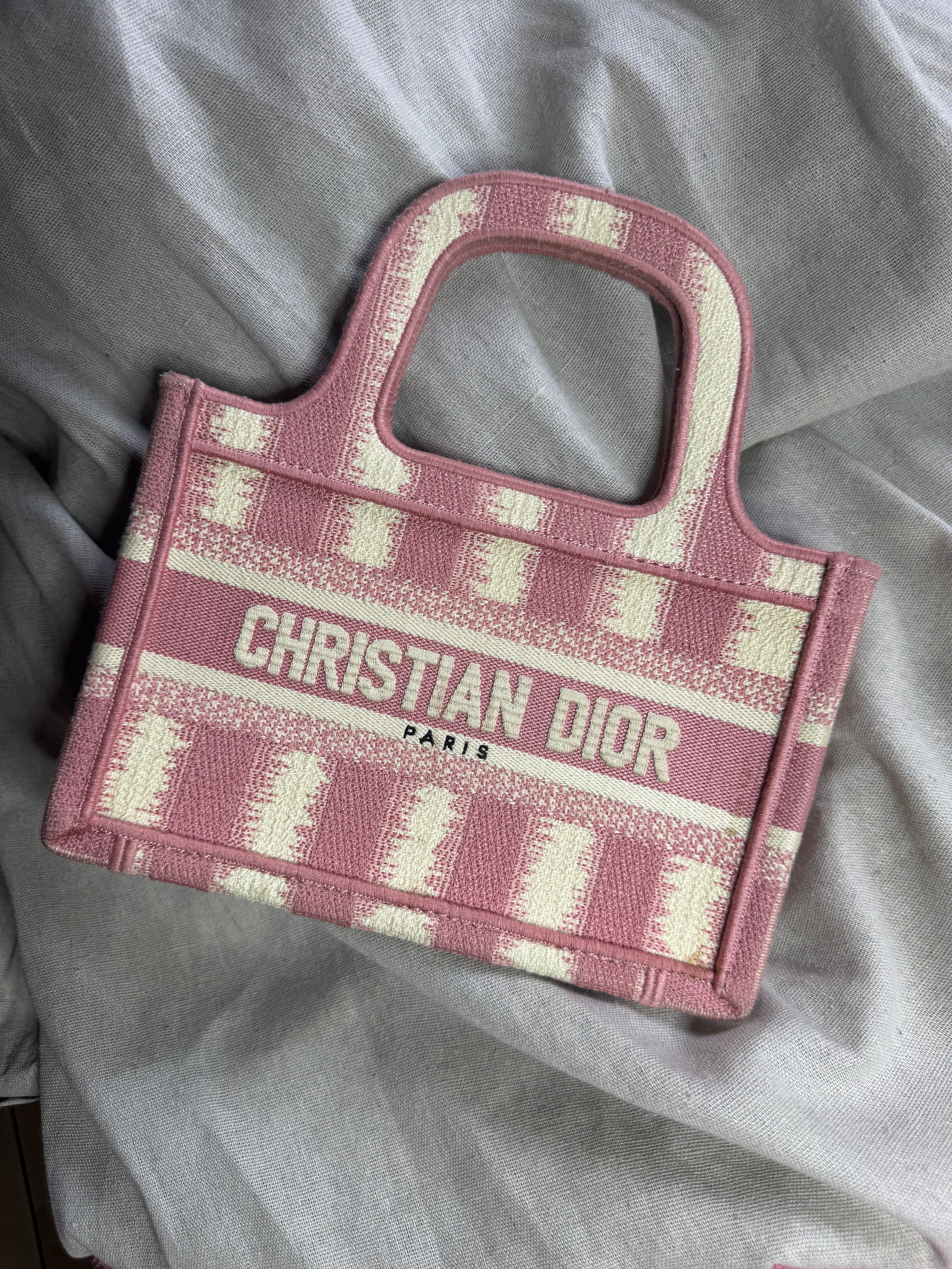 ✨Neuf 2400€ Christian Dior mini Tote édition Limitée full set ✨