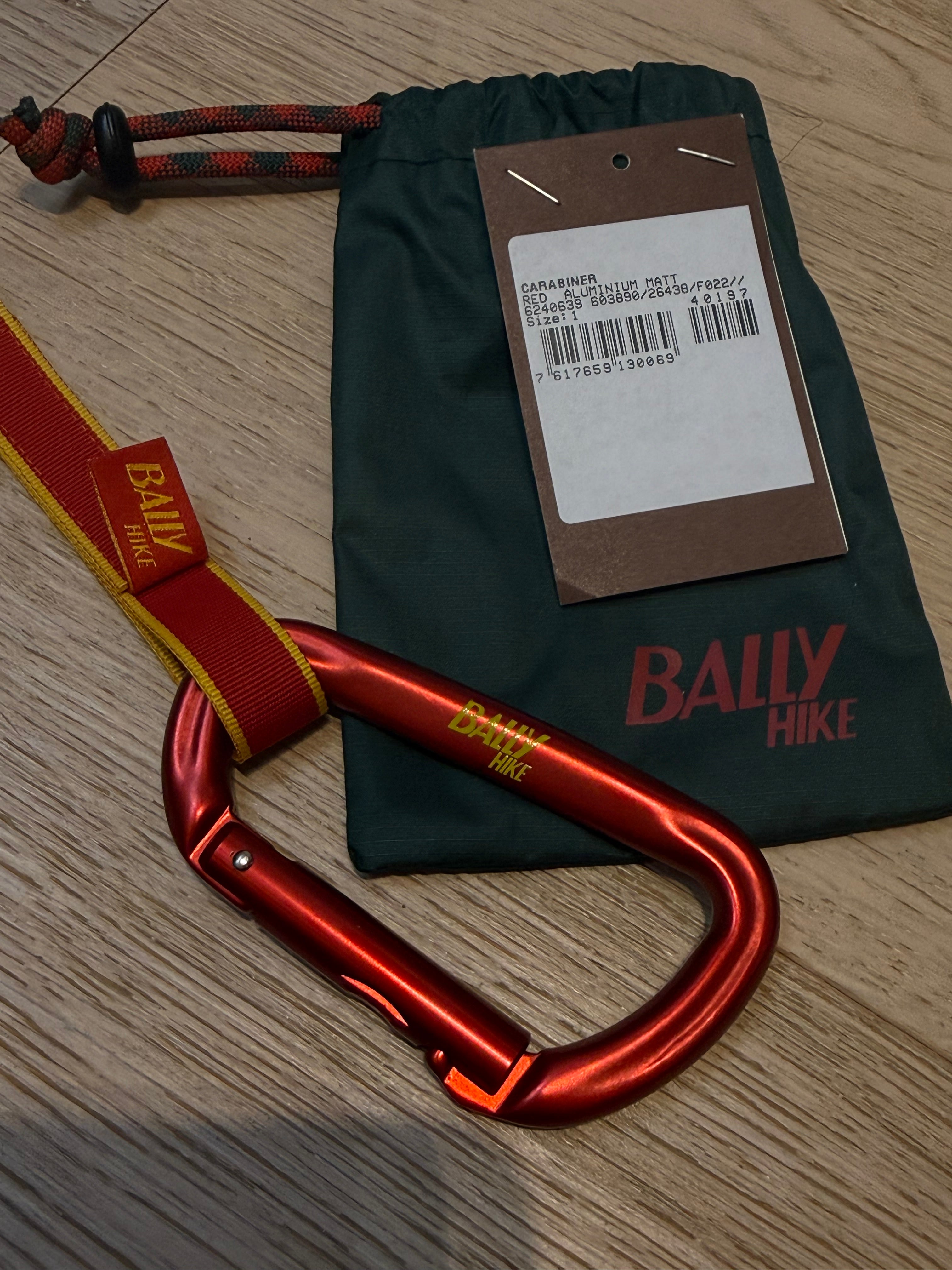 ✨ Neuf 180€ Bally mousqueton porte clés rouge full set ✨