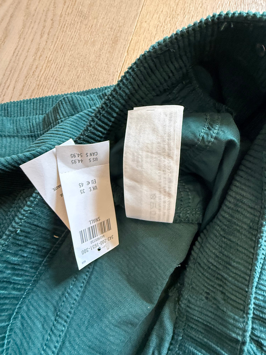 ✨ Neuve 45€ Hollister mini jupe en velours 36 S ✨