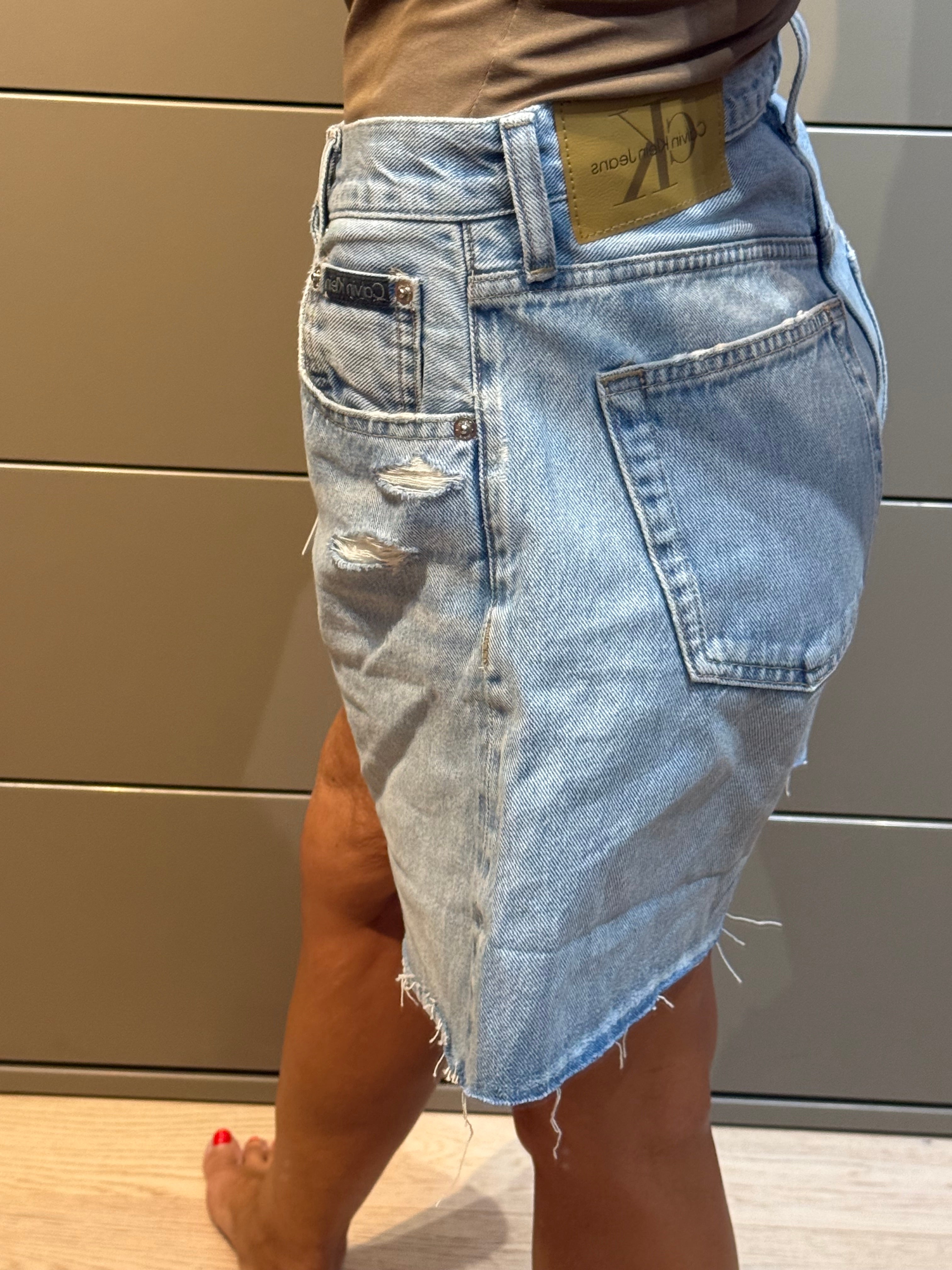 ✨ Neuf 90€ bermuda en jean Calvin Klein T38 ✨