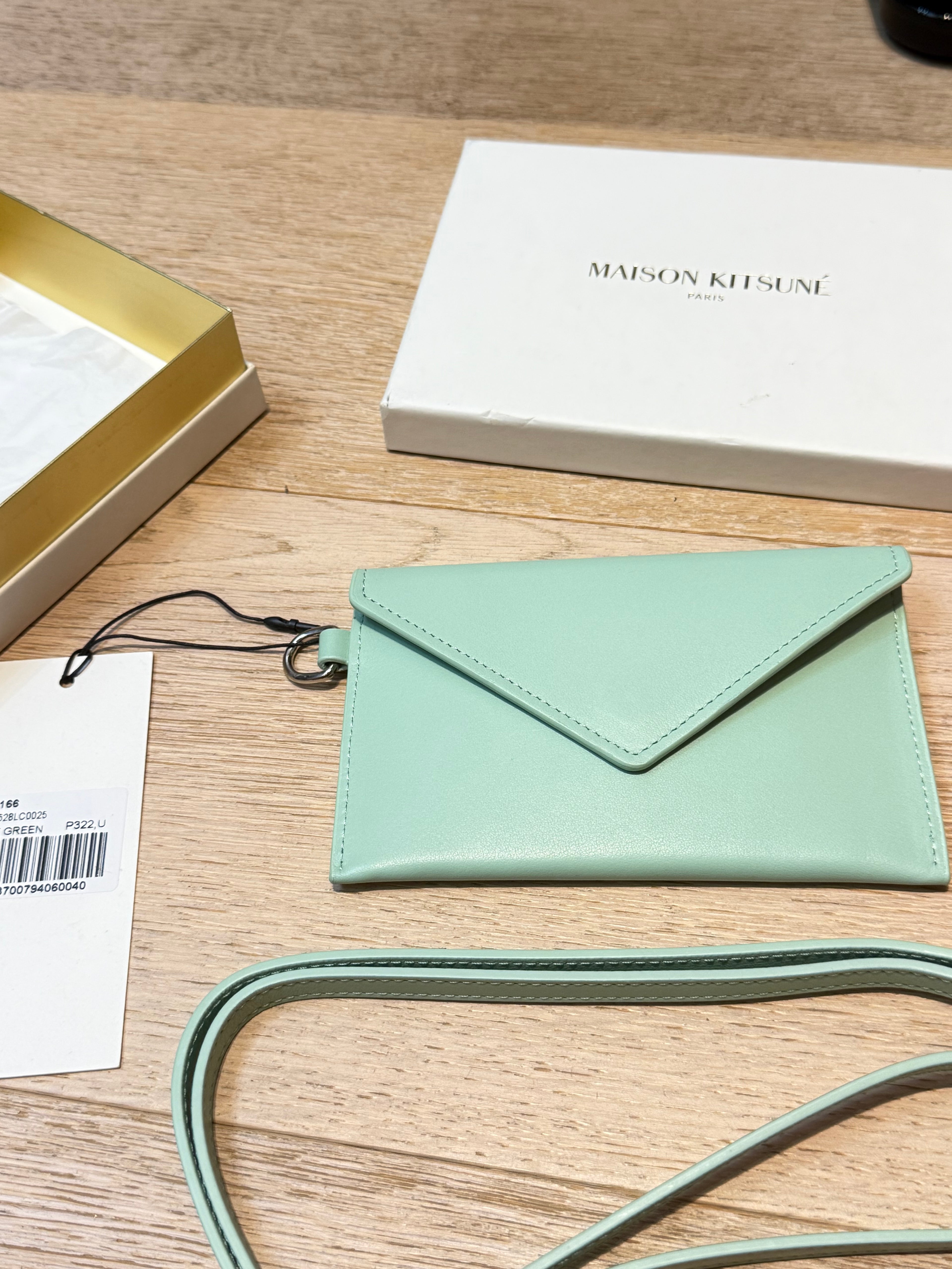 ✨Neuve 240€ Maison Kitsuné pochette cuir full set ✨