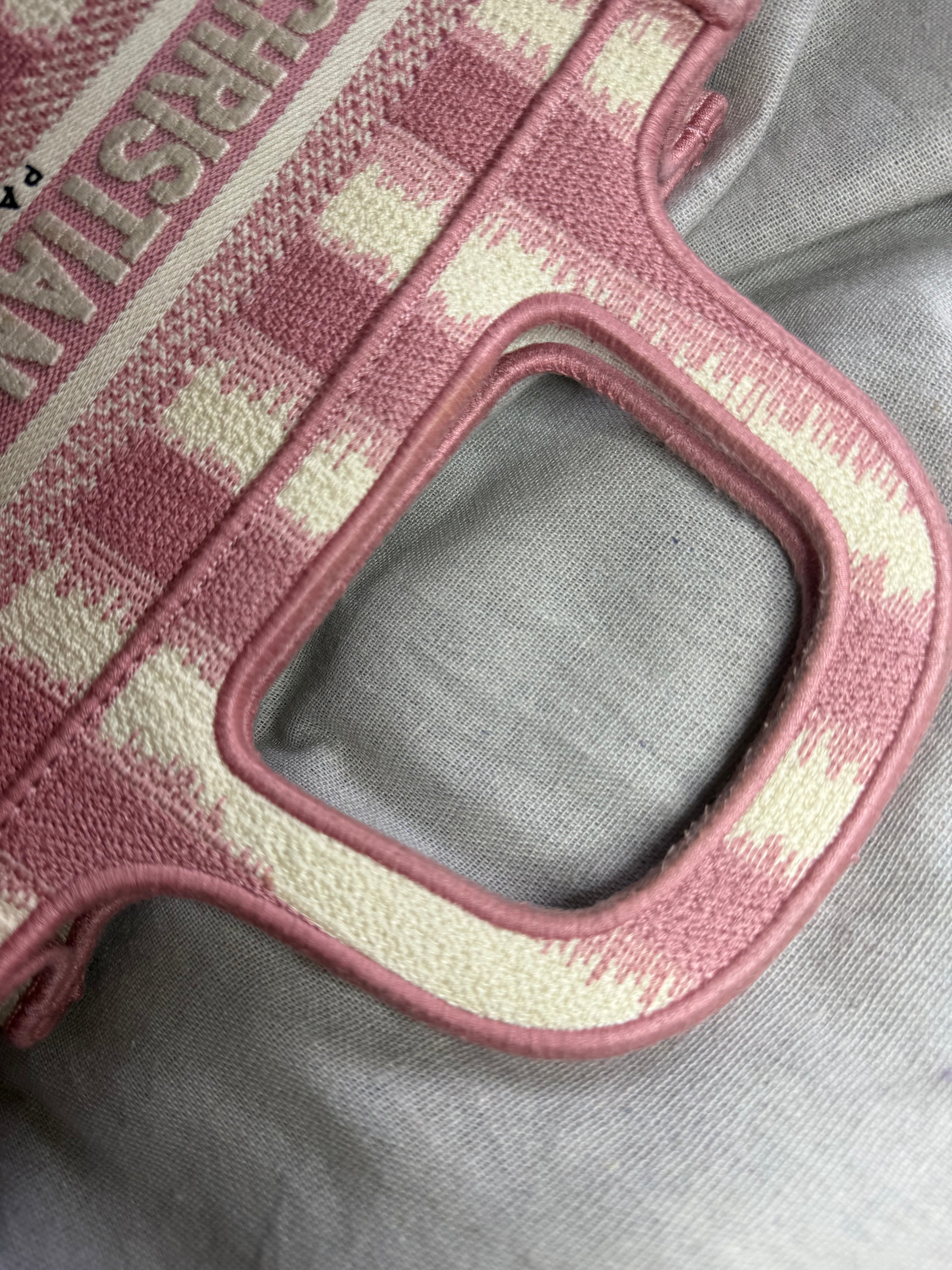 ✨Neuf 2400€ Christian Dior mini Tote édition Limitée full set ✨