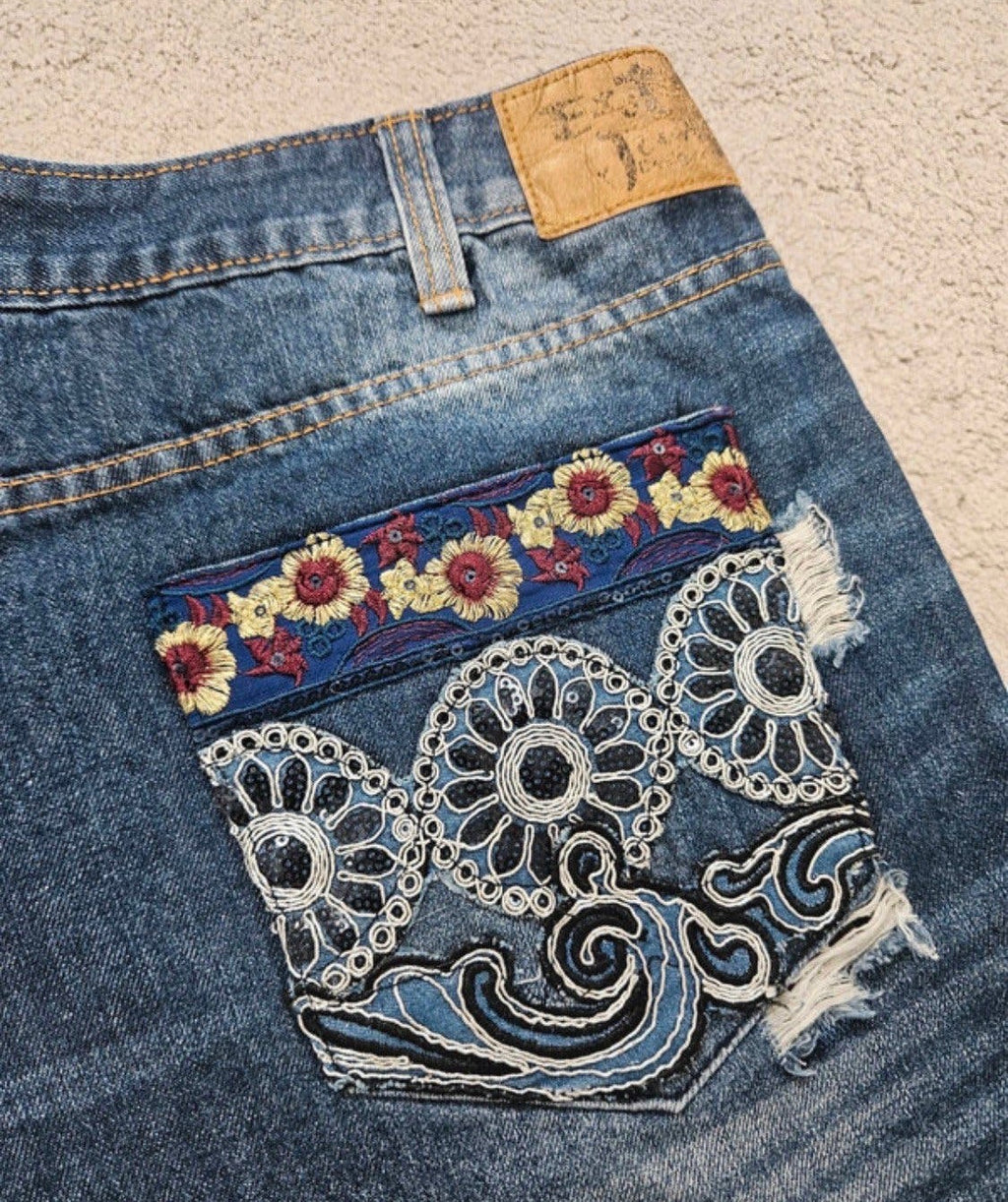 ✨ Desigual - Short en jean - Broderies & Details - T40 ok 42✨