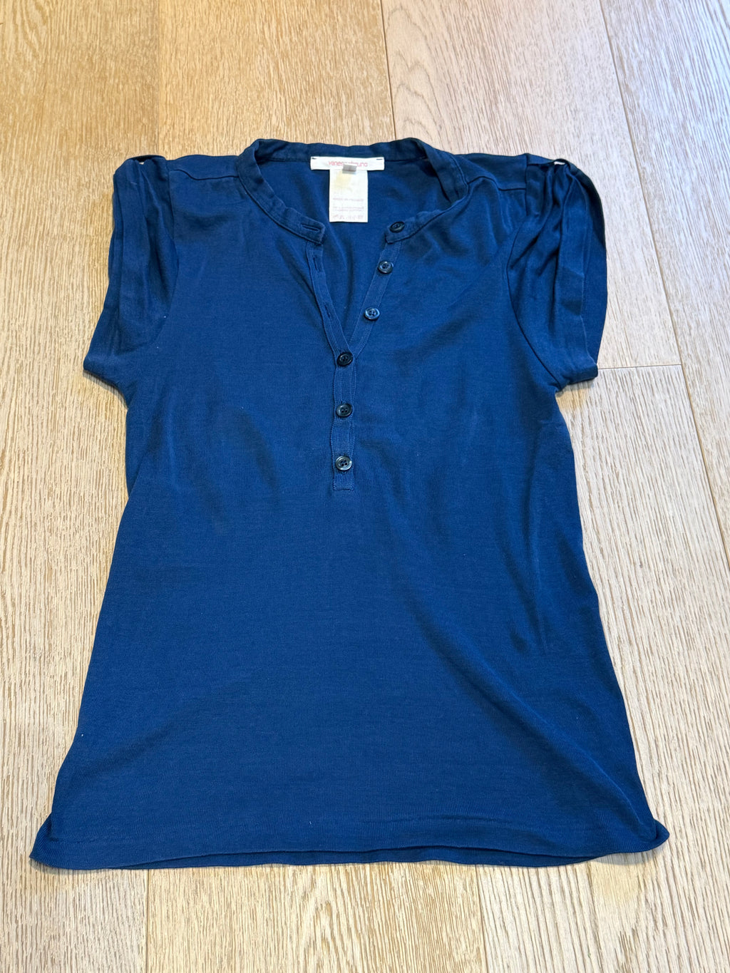 ✨ T-shirt col tunisien Vanessa Bruno – Bleu Marine – Taille 2 (38) ✨