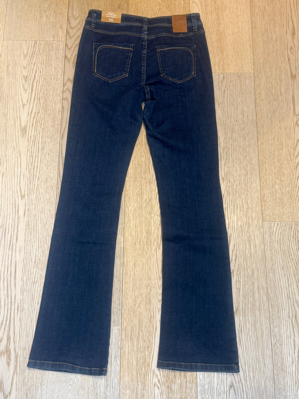 ✨ Neuf 40€ - Grain de Malice - jean bootcut T36 ✨