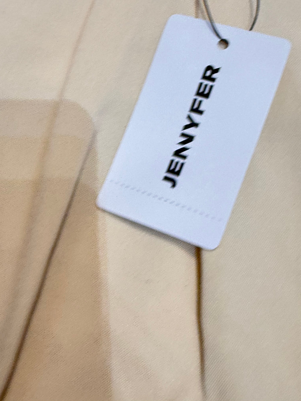 ✨ Neuf 20€ - Jenyfer - short beige - 36/38✨